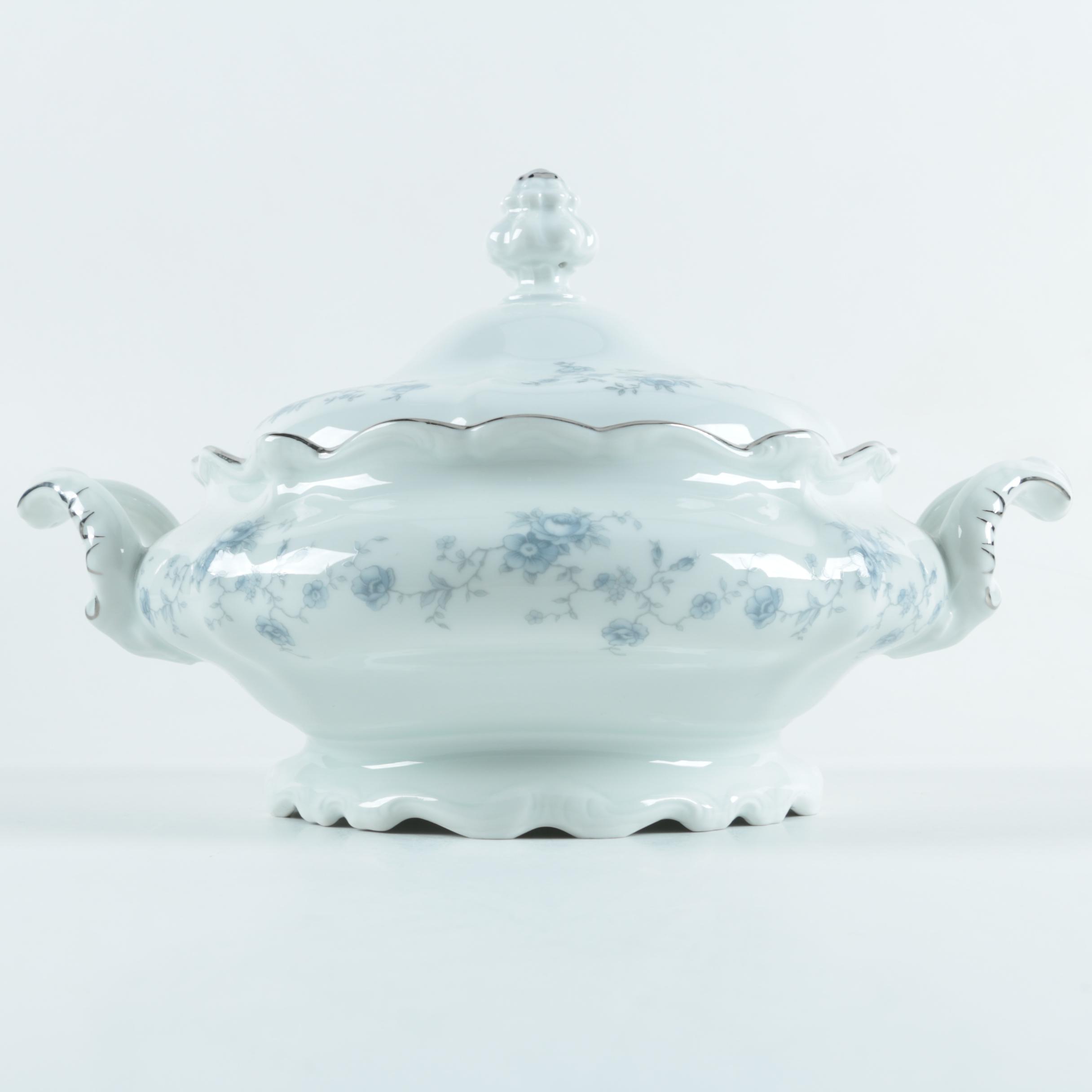 Johann Haviland "Blue Garland" Bavarian Porcelain Dinnerware