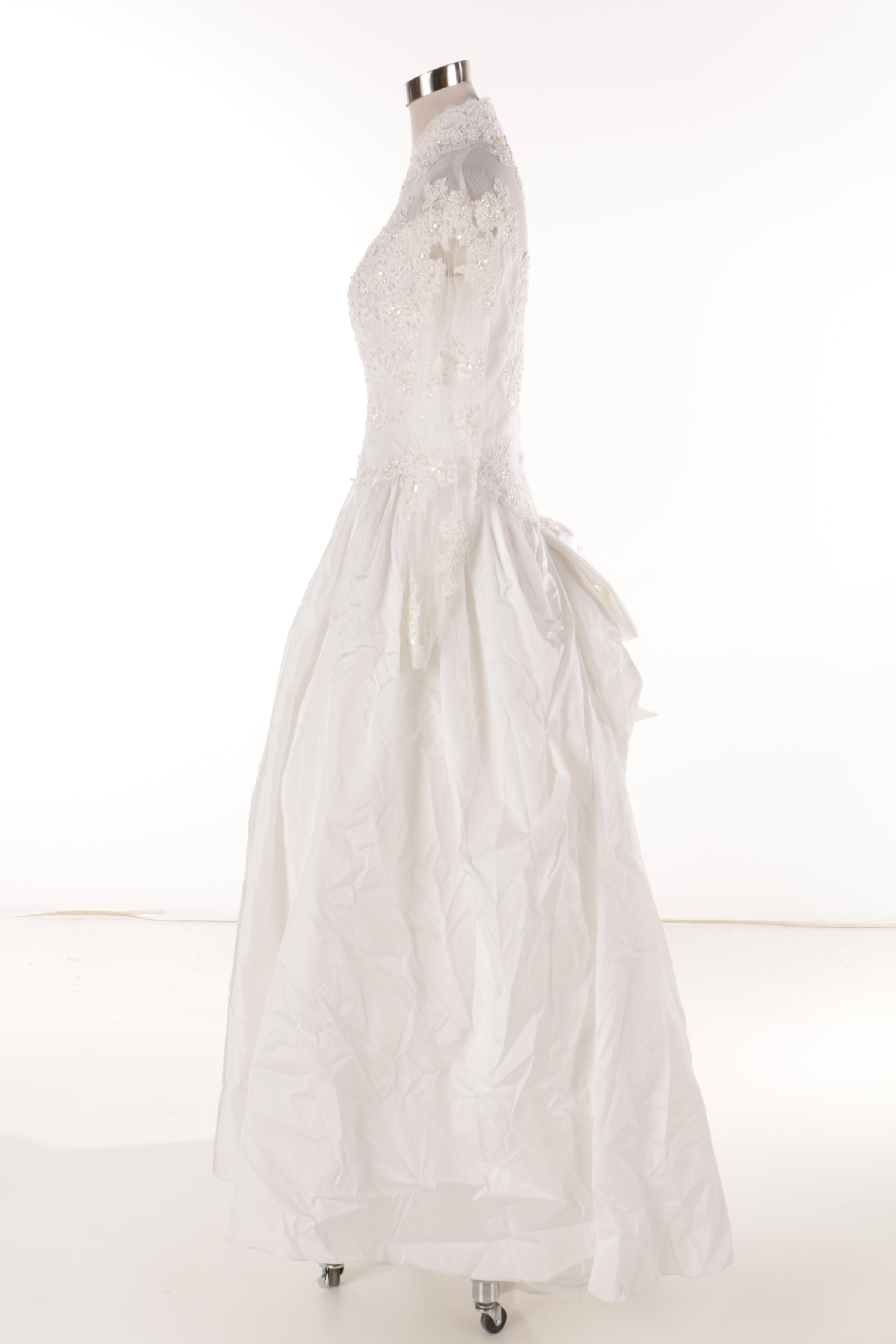 Vintage Basque Waist Wedding Gown with Chapel Train and Headpiece Veil