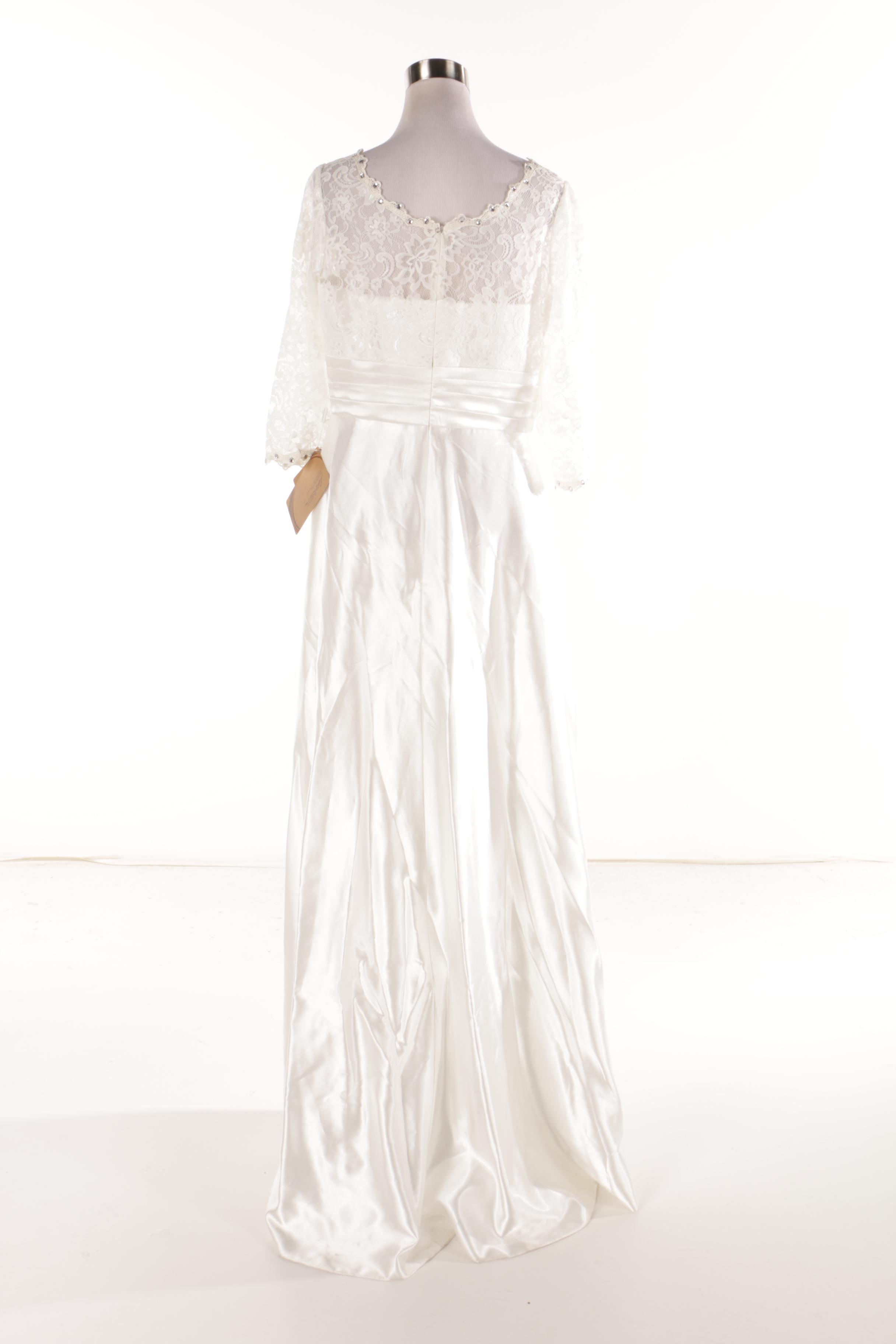 Vintage Light In The Box Bridal Dress with Rhinestones