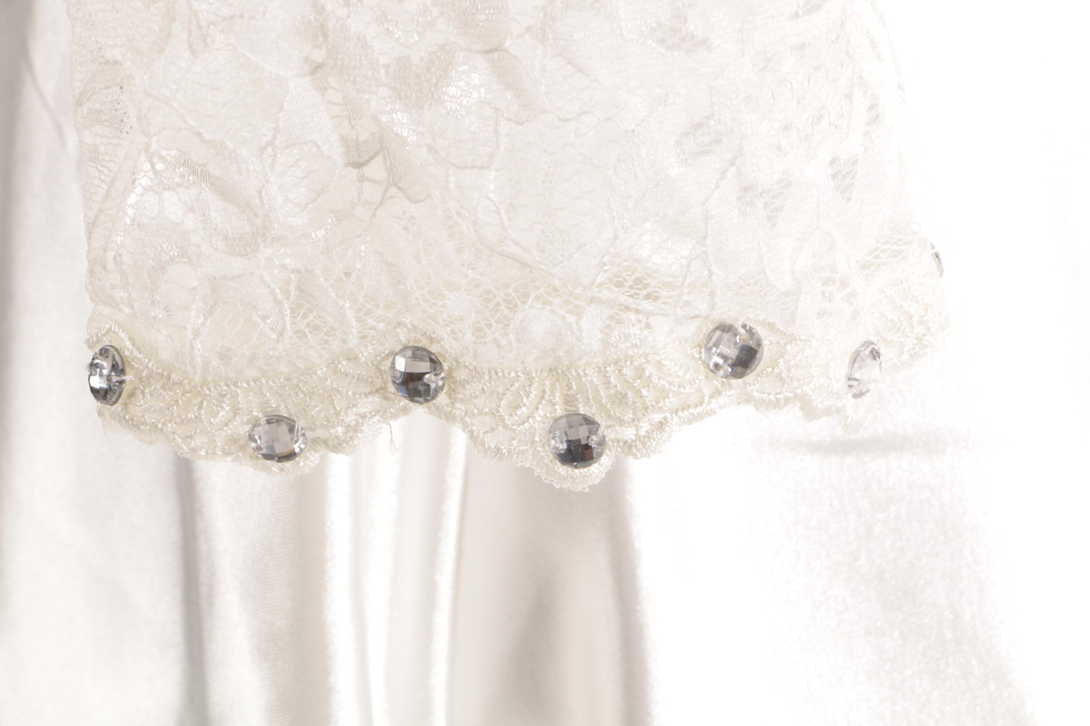 Vintage Light In The Box Bridal Dress with Rhinestones