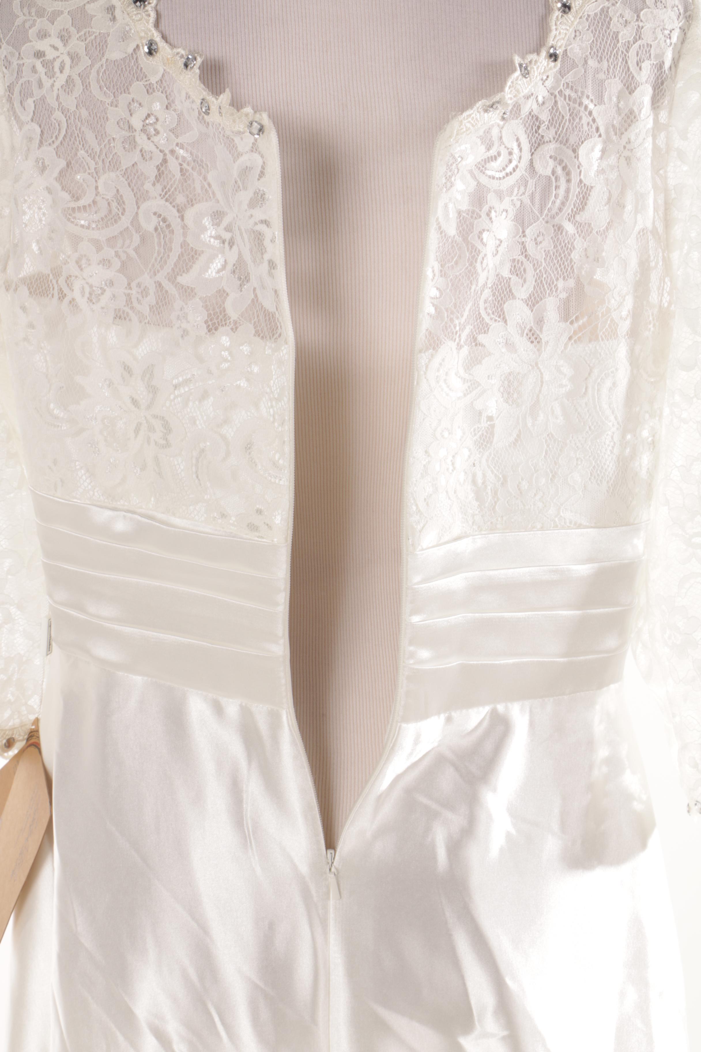 Vintage Light In The Box Bridal Dress with Rhinestones