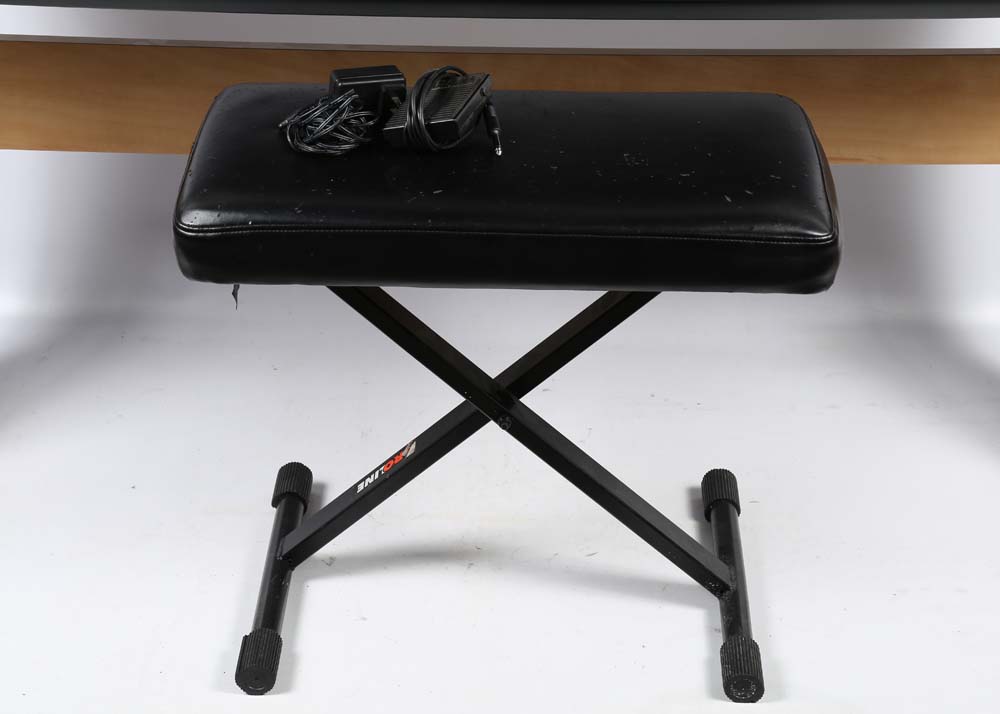 Yamaha YPG-625 Digital Mini-Grand Keyboard with Stool