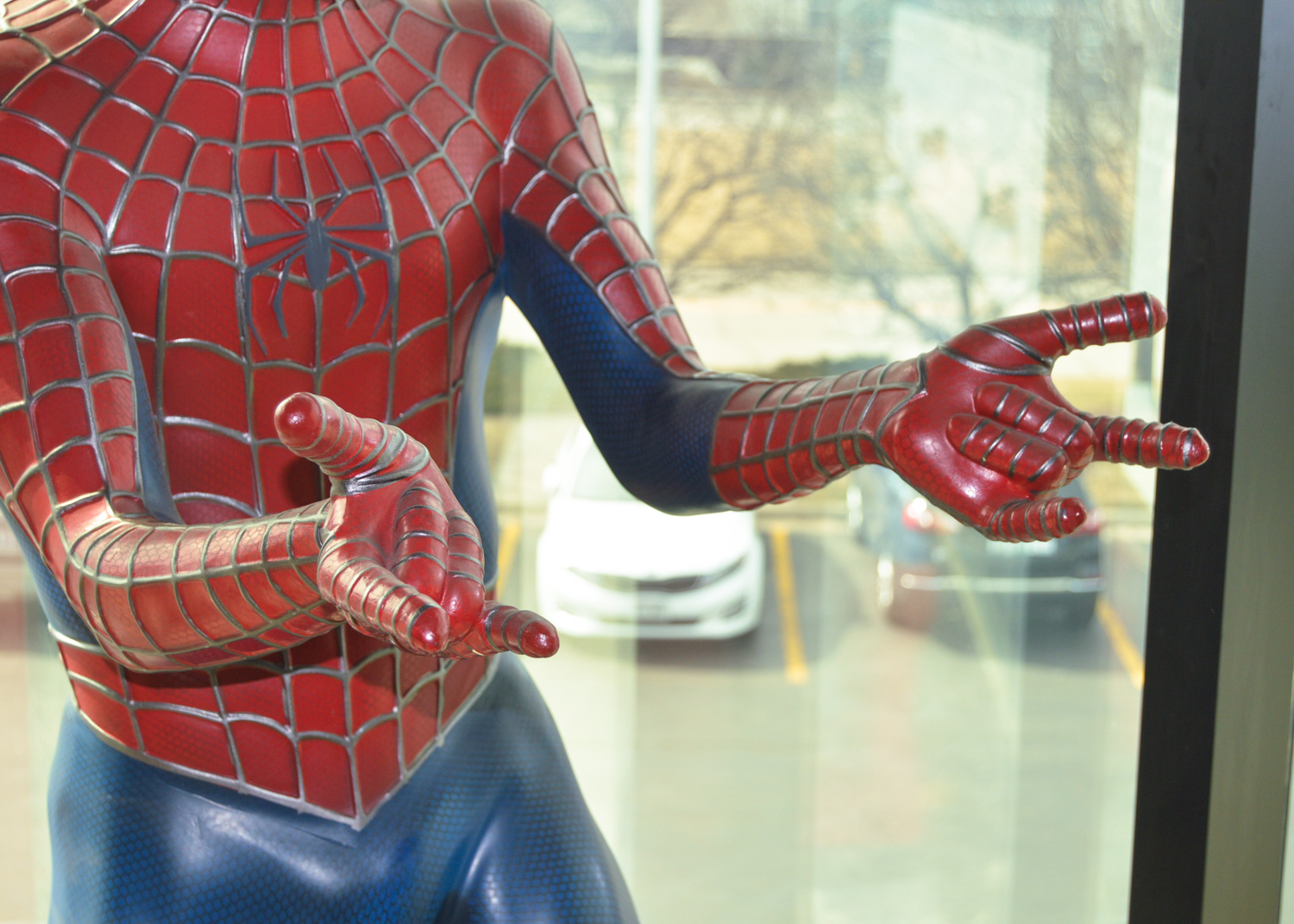 2001/2002 Blockbuster Limited Edition Life Size Spider-Man Replica