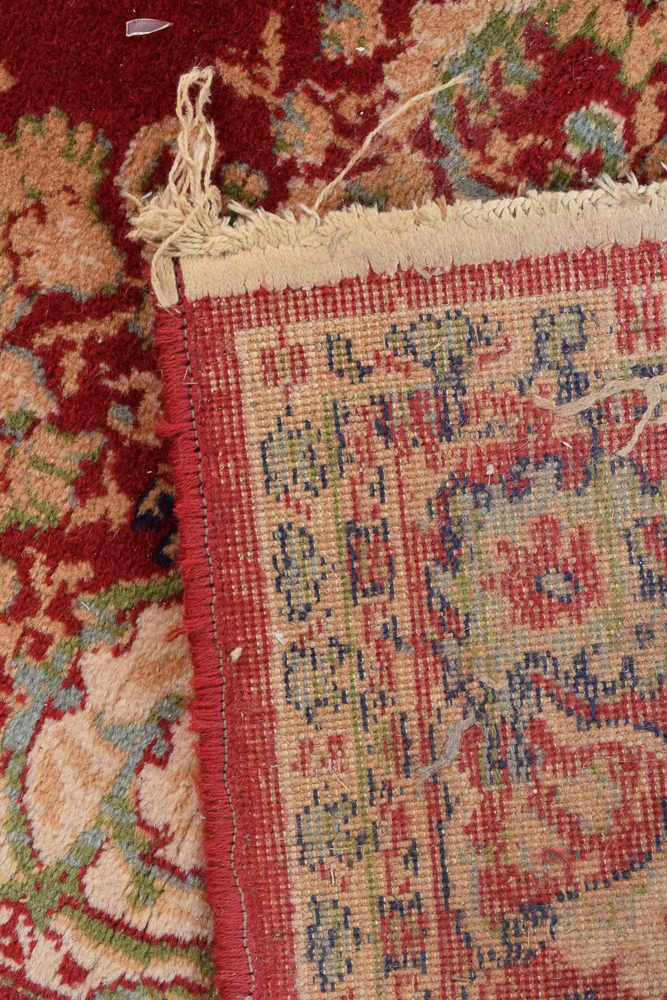 Machine Made Belgian Wool Area Rug