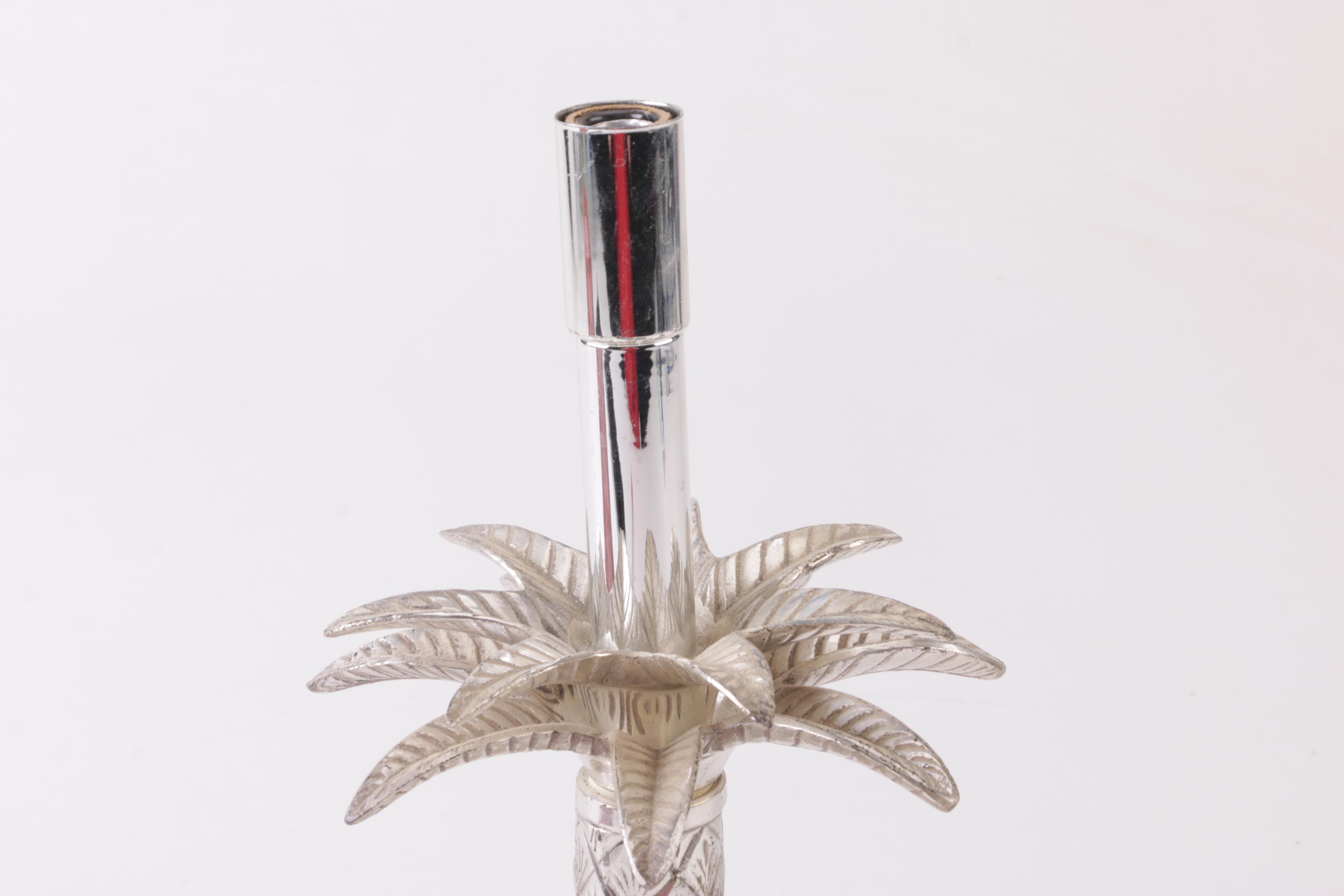 Pairing of Table Lamps