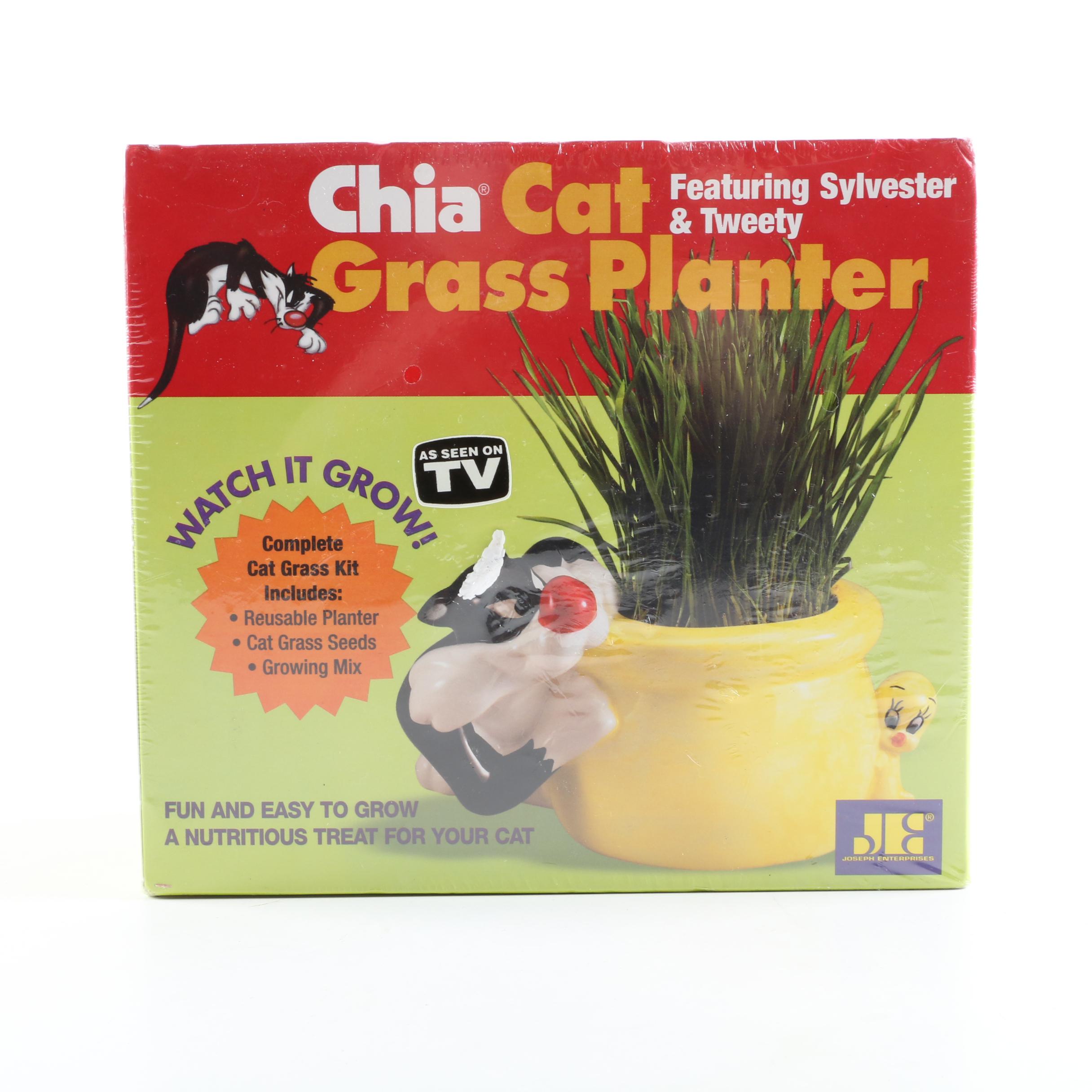 Chia Cat Grass Planter Kit Featuring Sylvester & Tweety