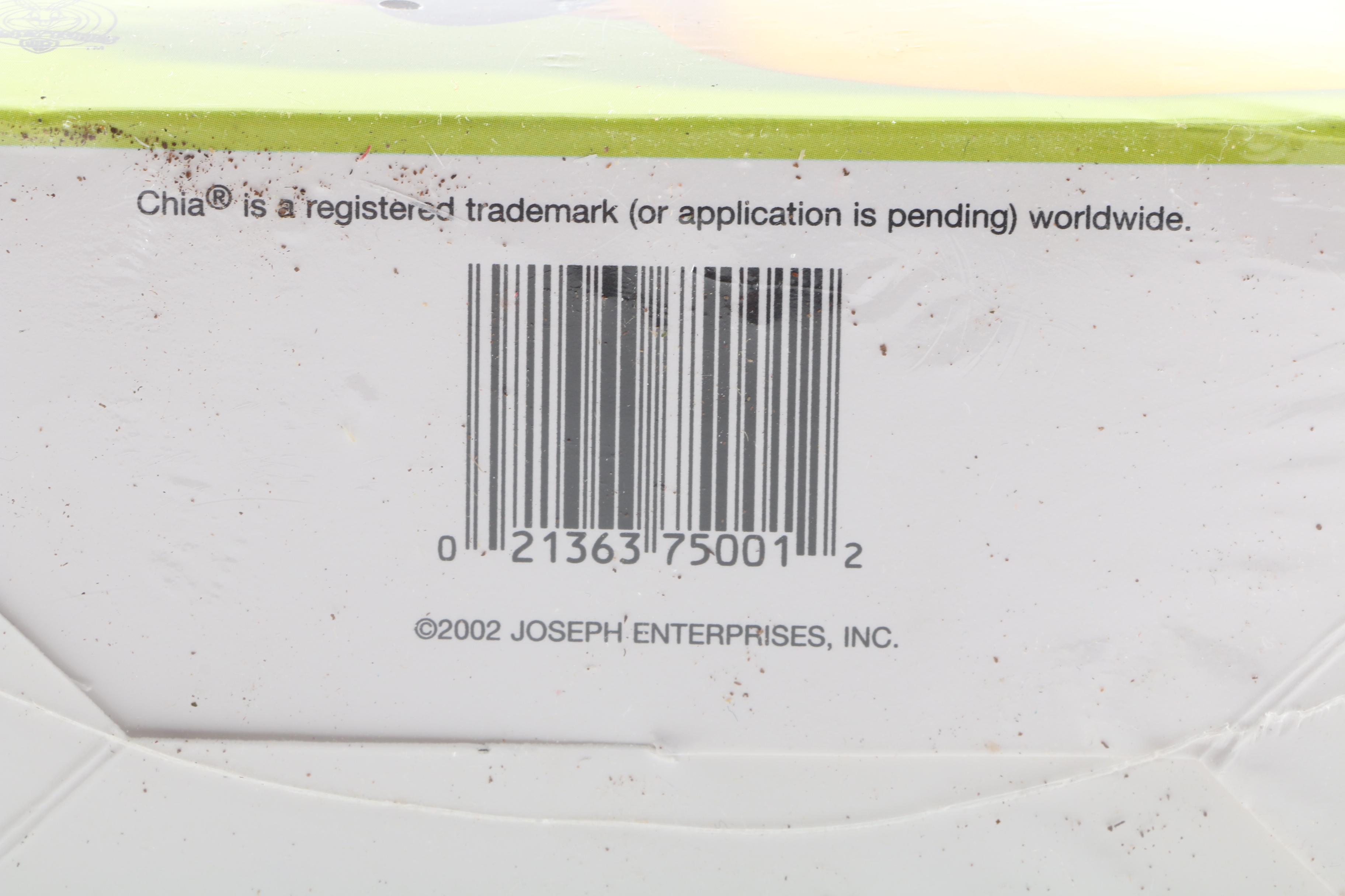 Chia Cat Grass Planter Kit Featuring Sylvester & Tweety