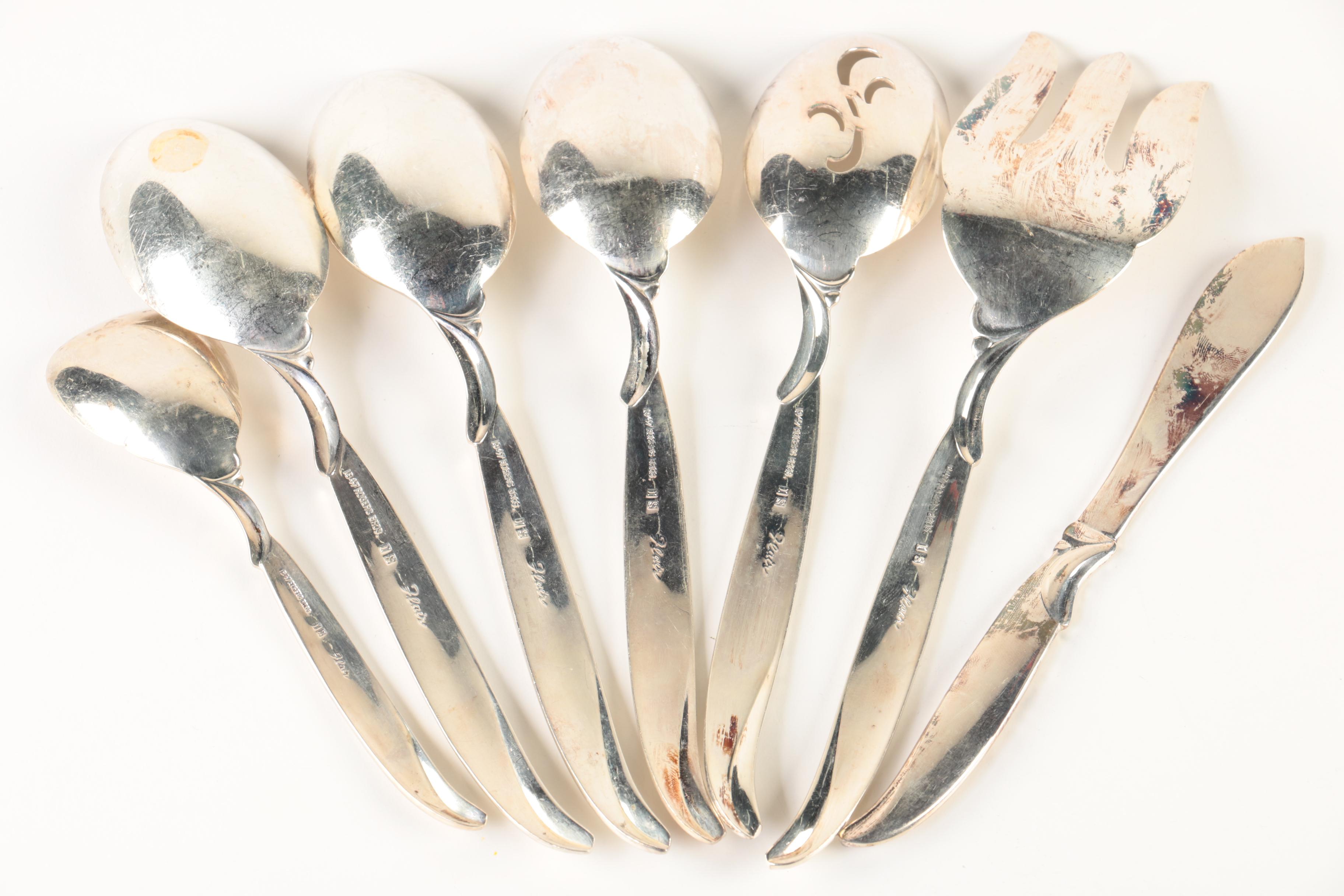 1847 Rogers Bros. "Flair" Silver-Plated Flatware Set