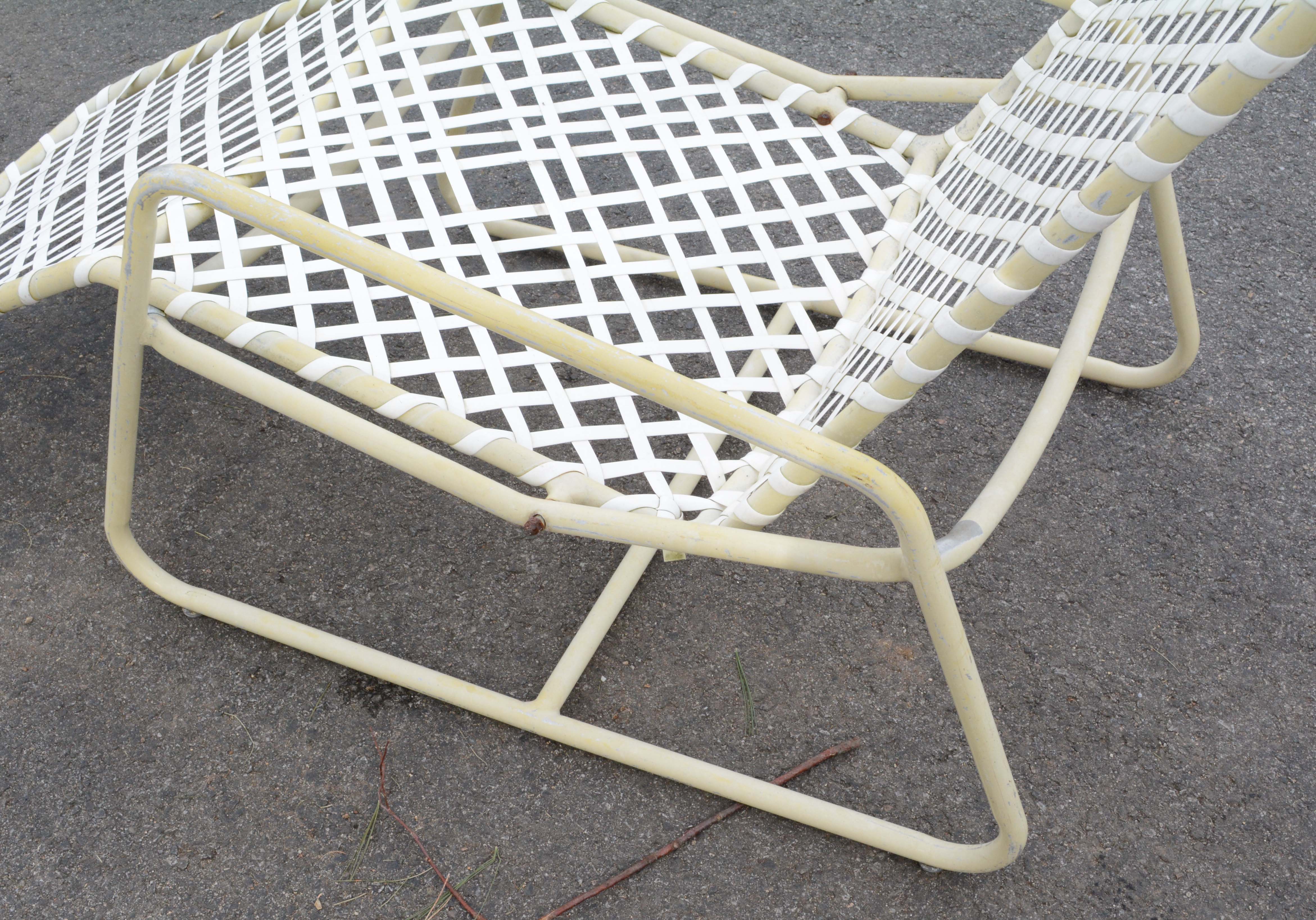 Patio Chaise Lounge Chairs Featuring Brown Jordan