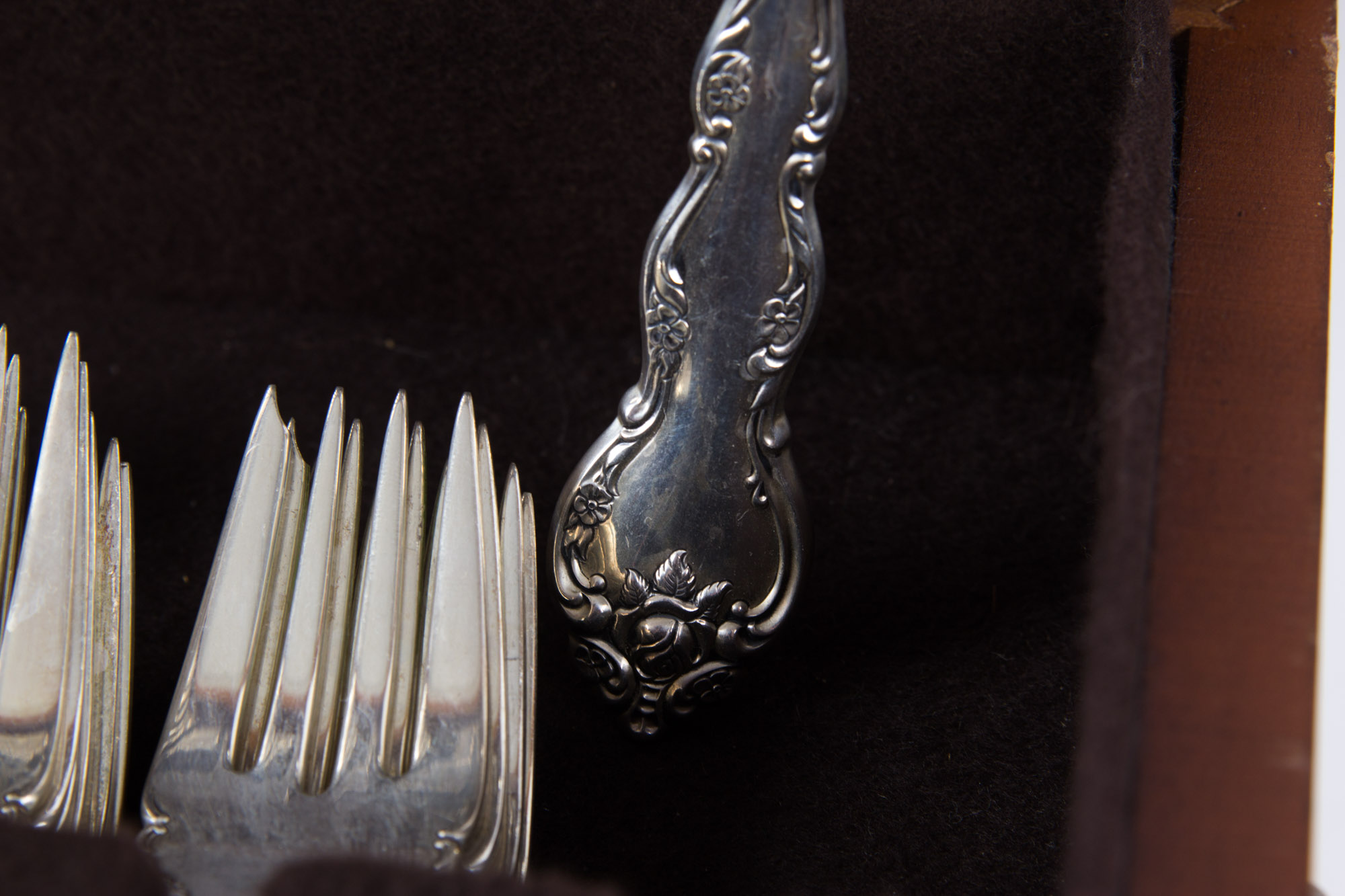 Wallace "Feliciana" Sterling Silver Flatware Set