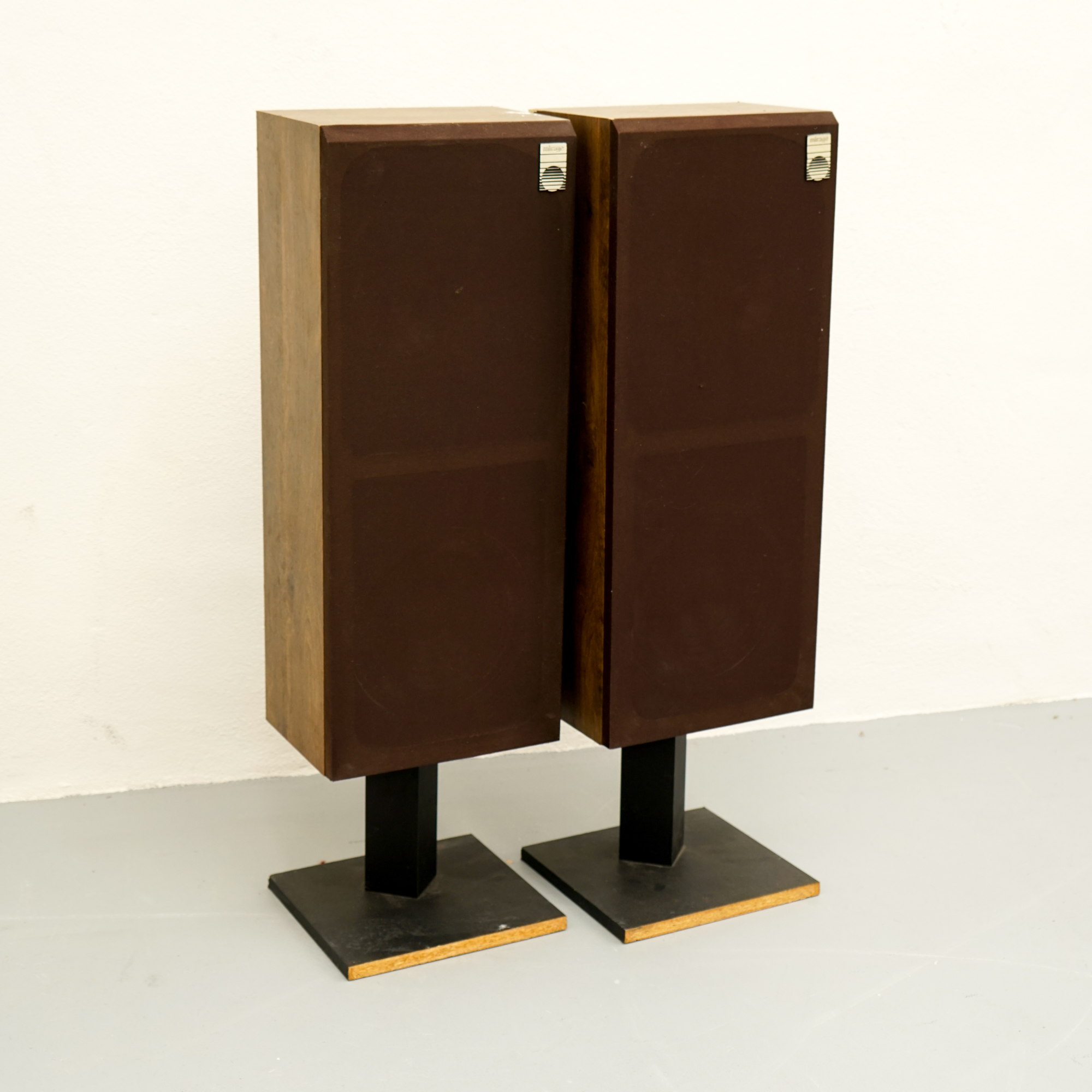 Mirage SM-2.5 Floor Speakers