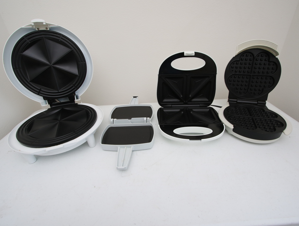 Large Collection of Small Kitchen Appliances