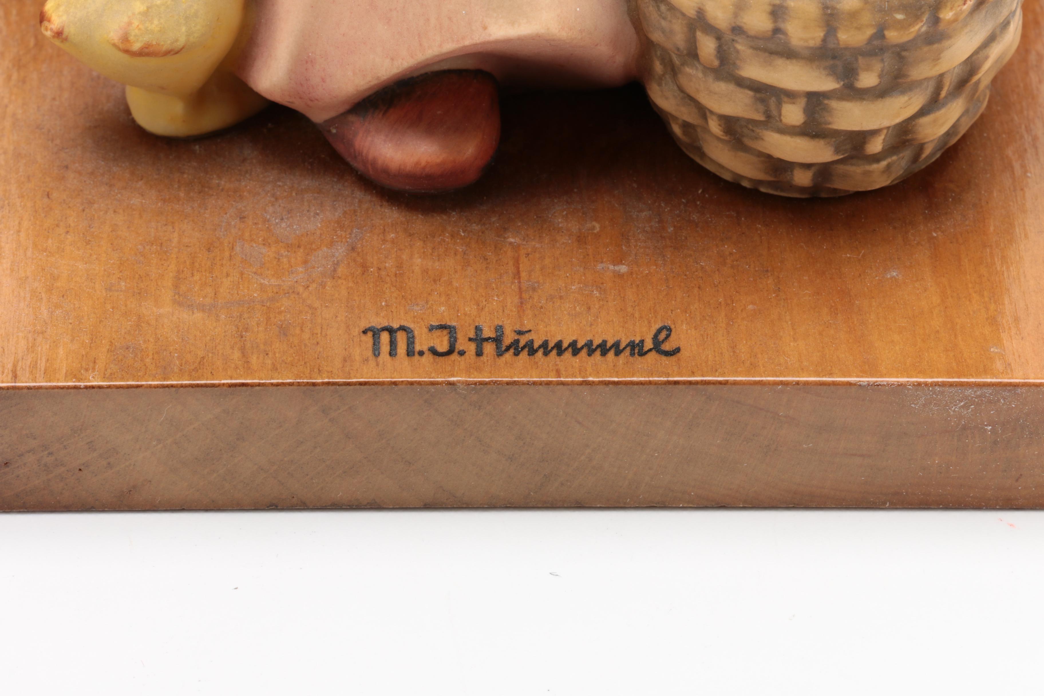 Hummel "Playmates" and "Chicks Girl" Wooden Stands