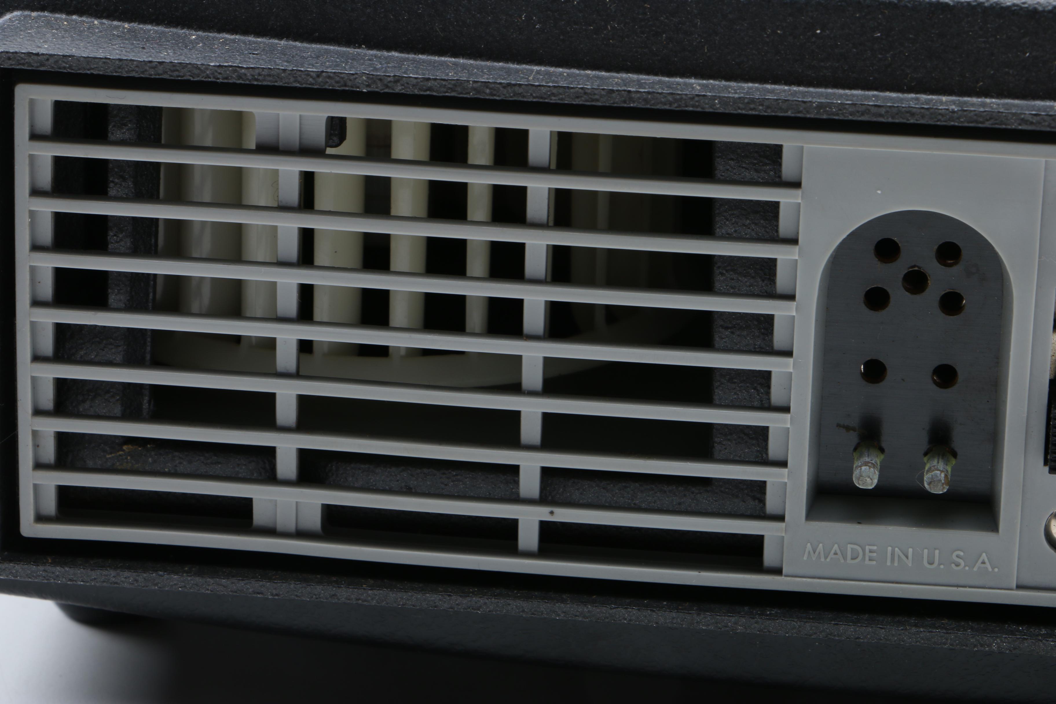 Kodak Carousel 650 Slide Projector and Accessories