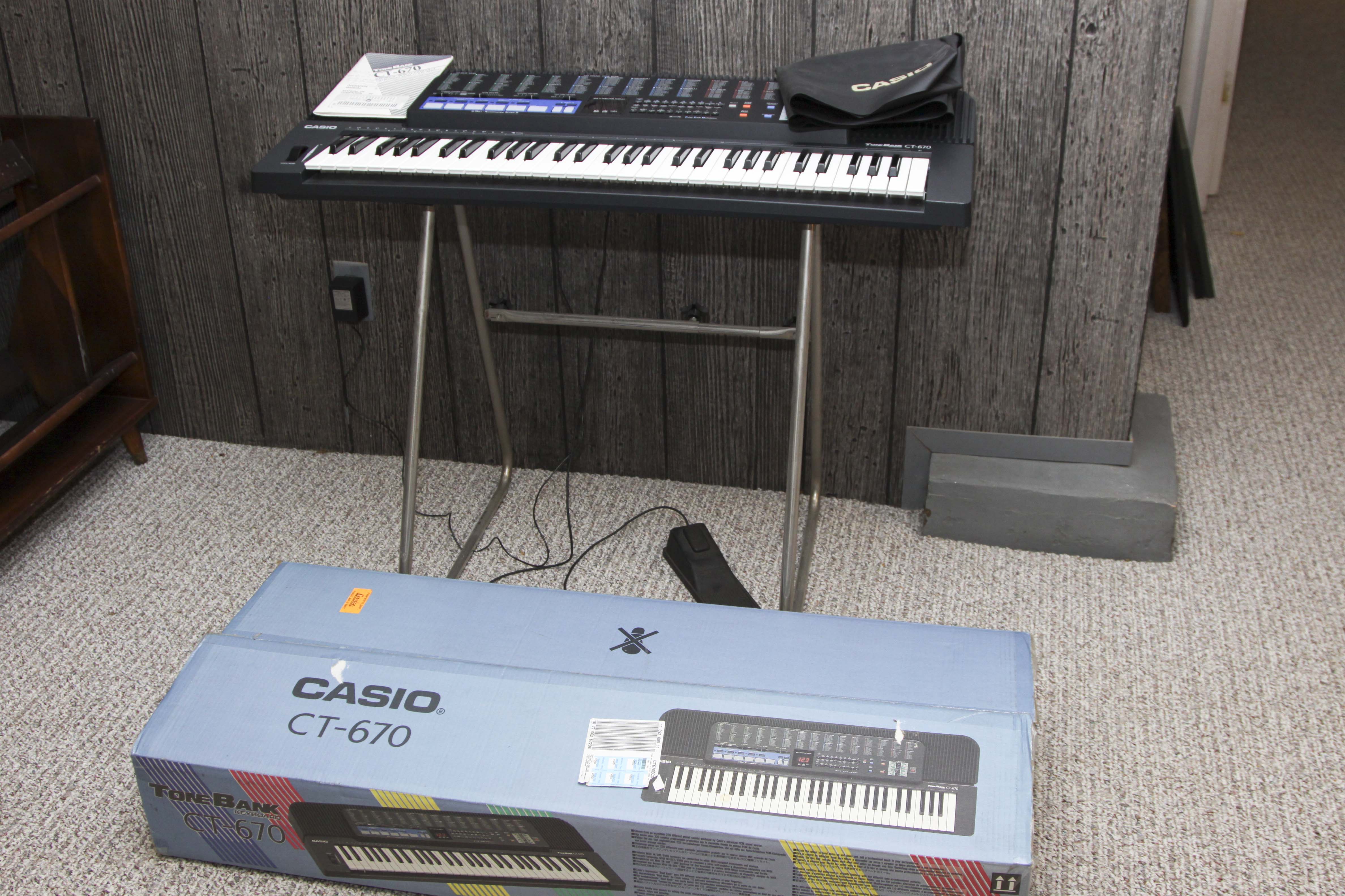 Casio CT-670 Tone Bank Keyboard
