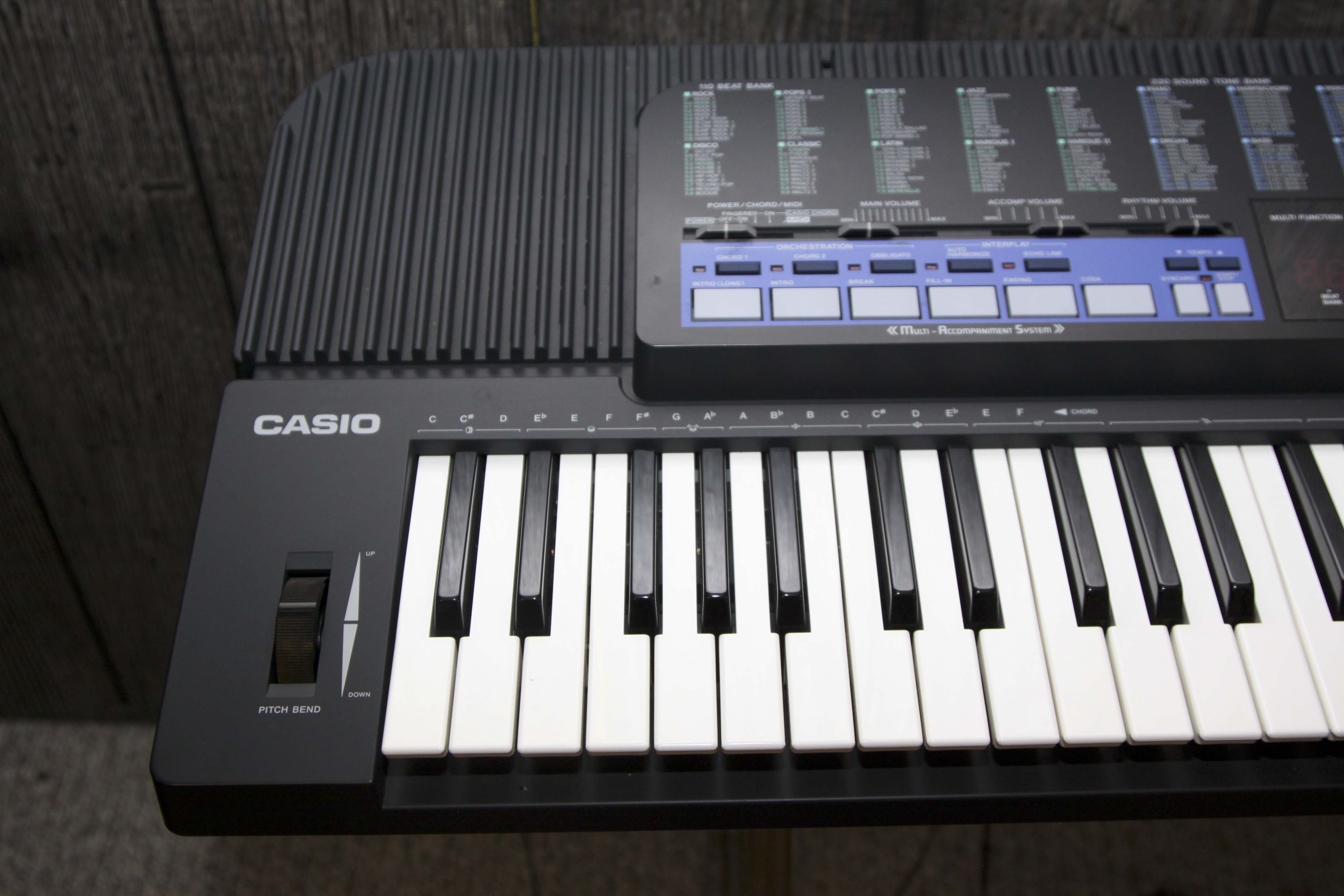 Casio CT-670 Tone Bank Keyboard