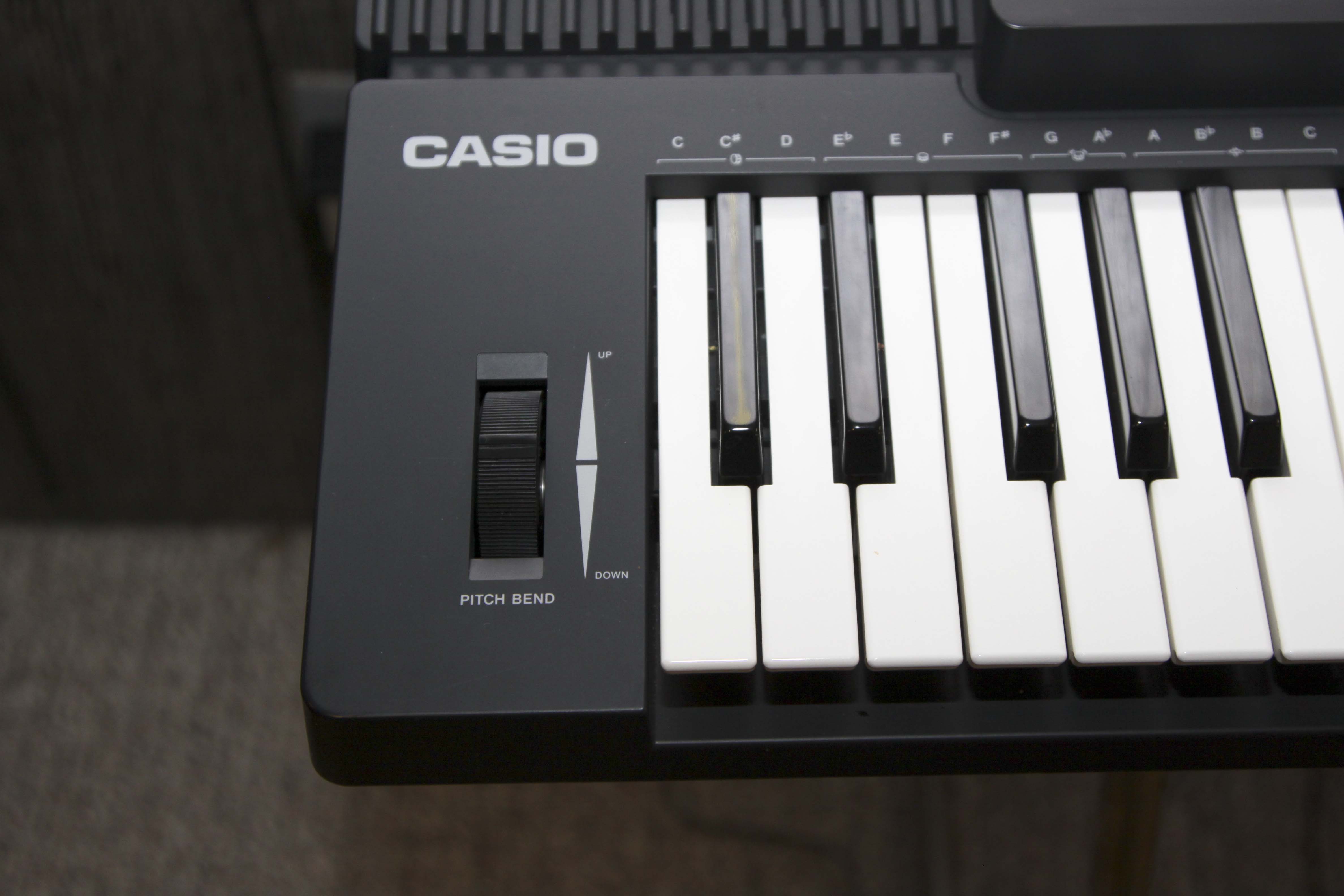 Casio CT-670 Tone Bank Keyboard
