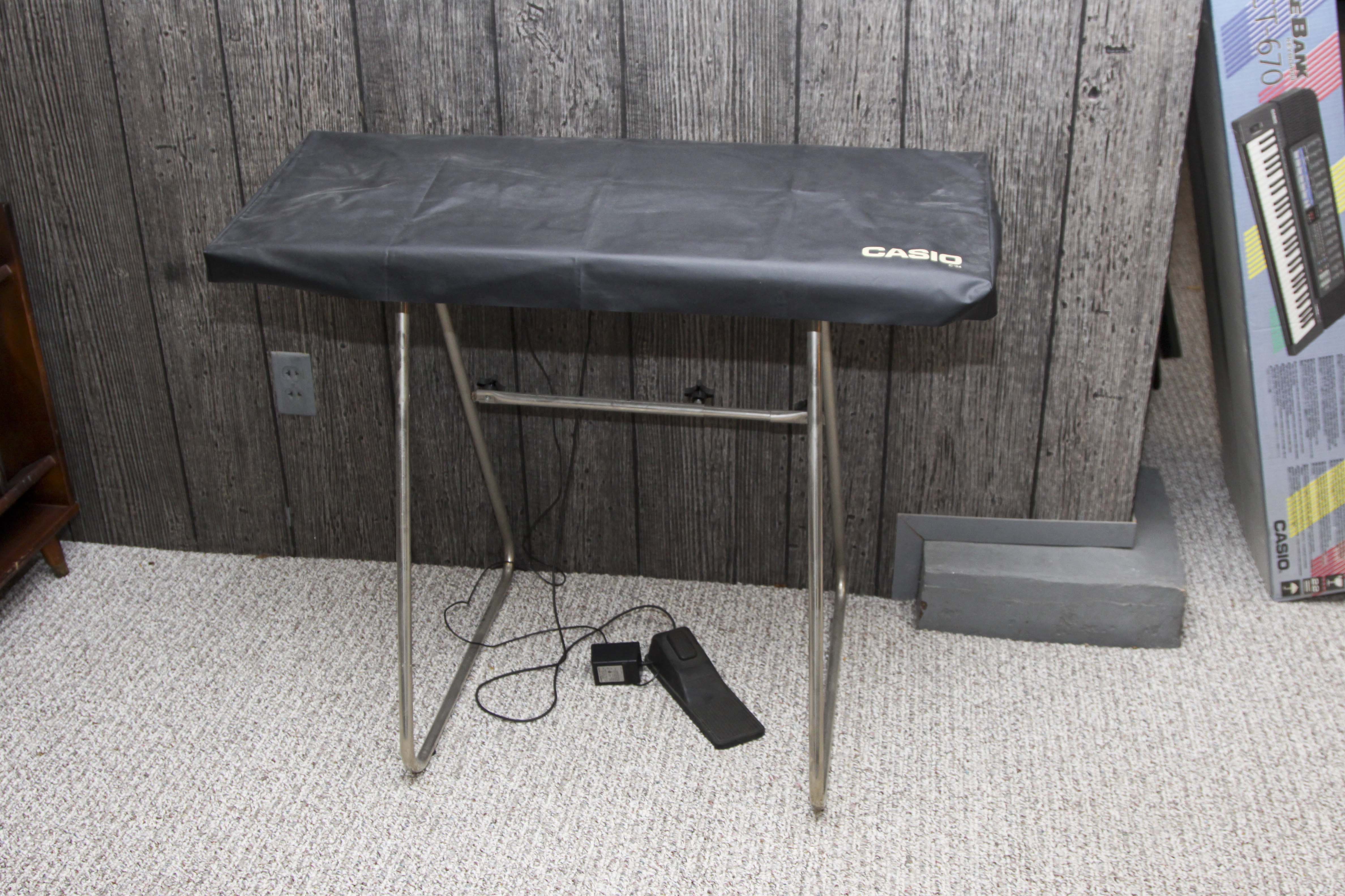 Casio CT-670 Tone Bank Keyboard