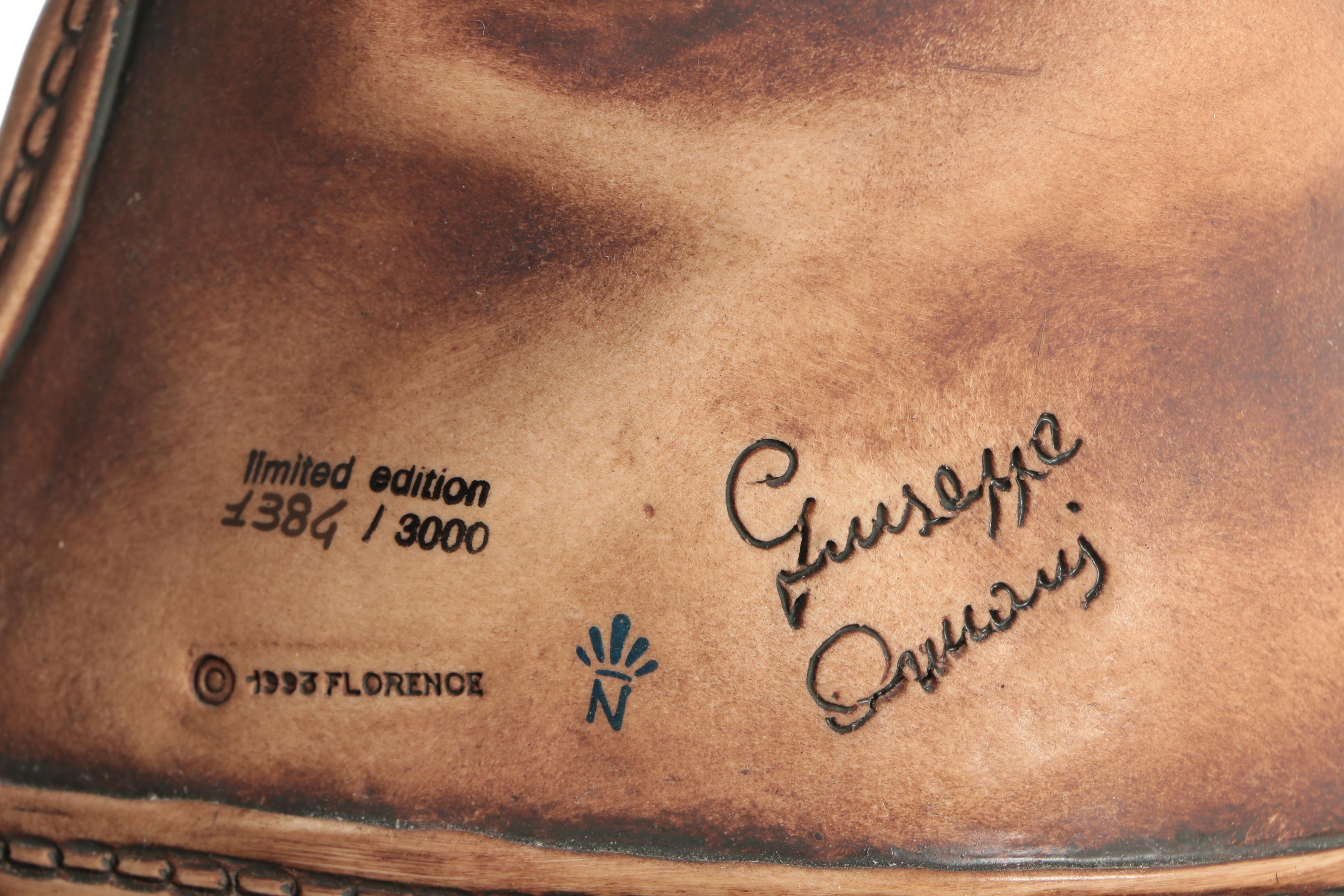 Giuseppe Armani Limited Edition Resin Statue "The Falconer"