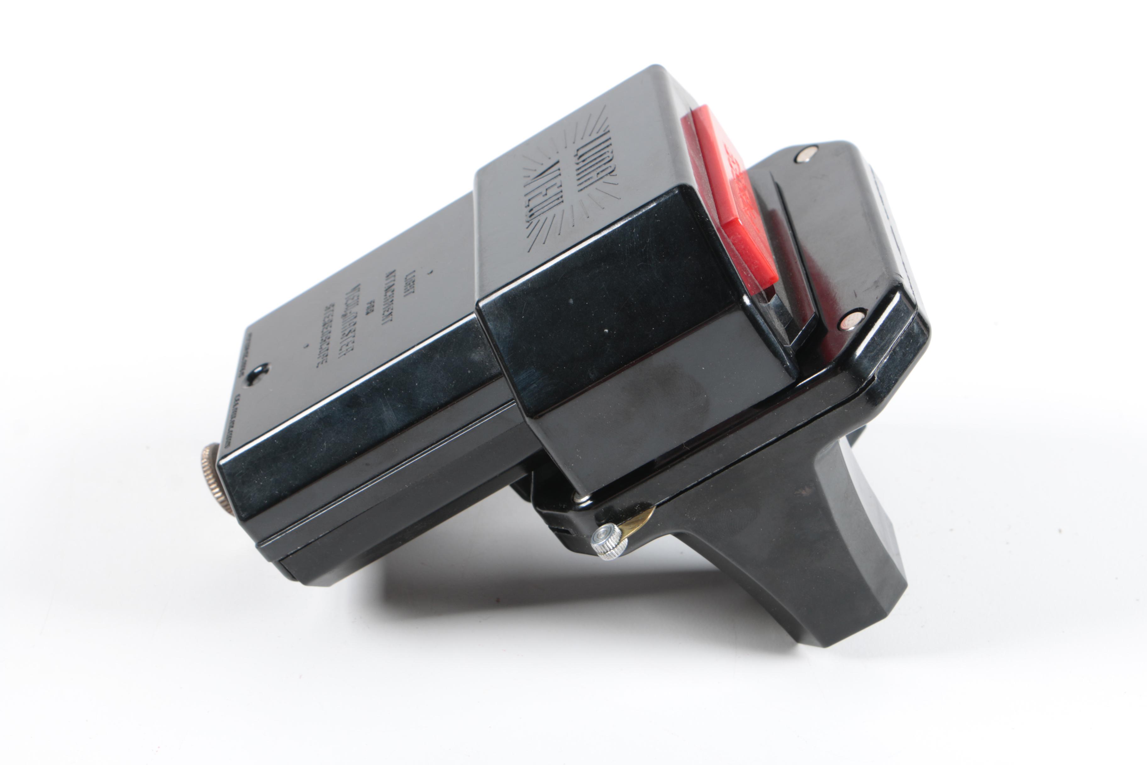 Sawyer's View-Master with Luma-View Light Attachment and Reels