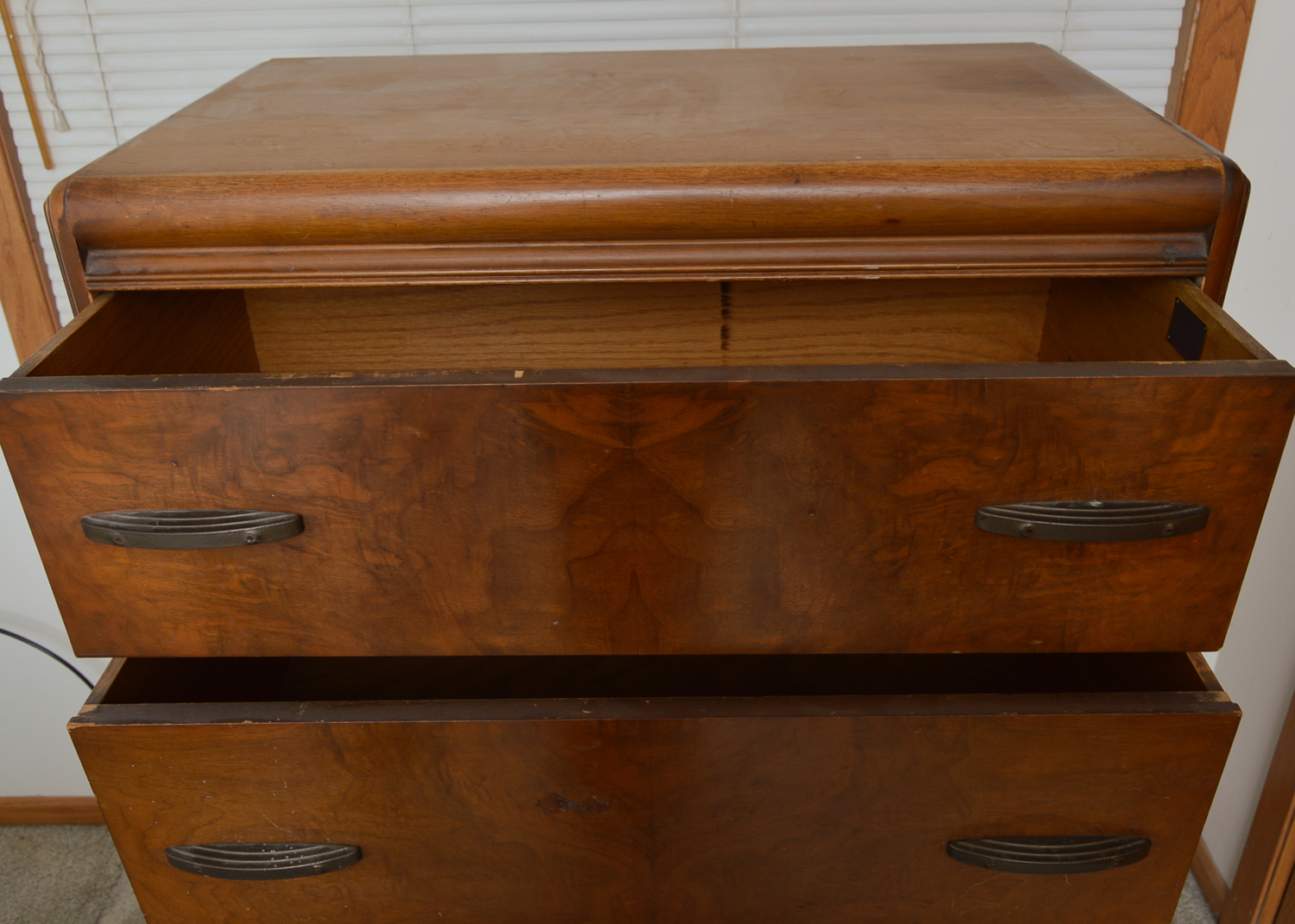 Kroehler Art Deco Chest of Drawers