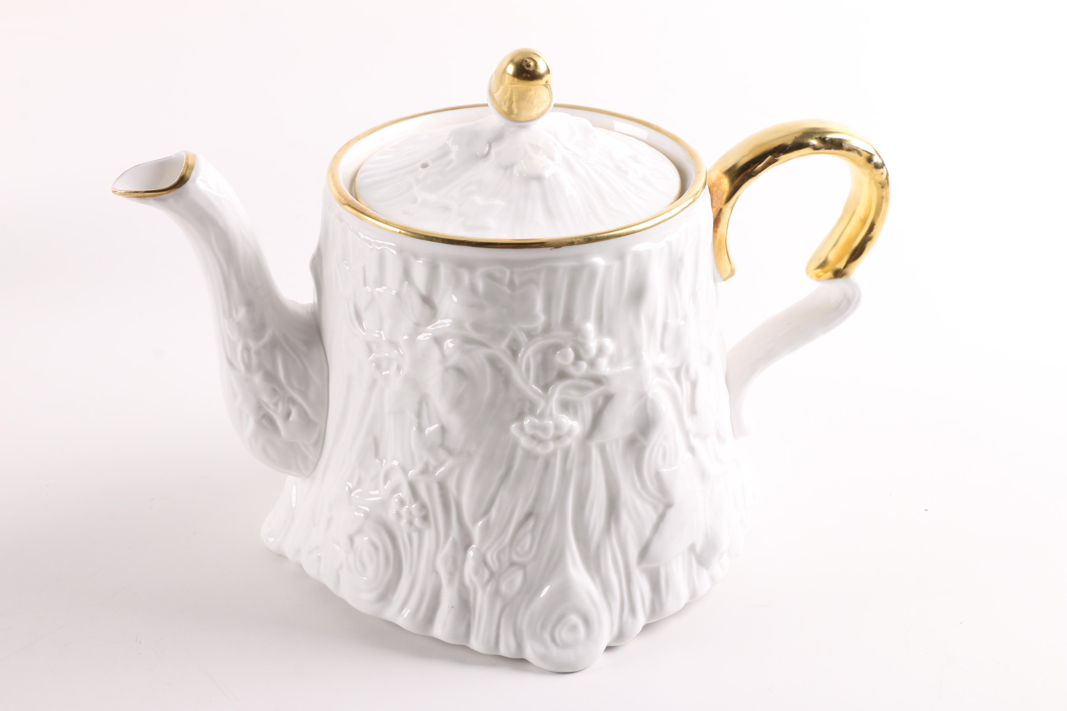 1931 Royal Staffordshire "Old English Oak" and Other Tea Ware