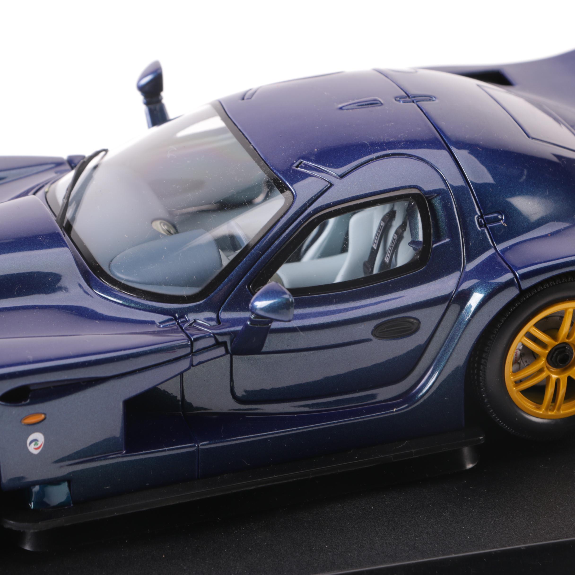 AUTOart Die-Cast Cars