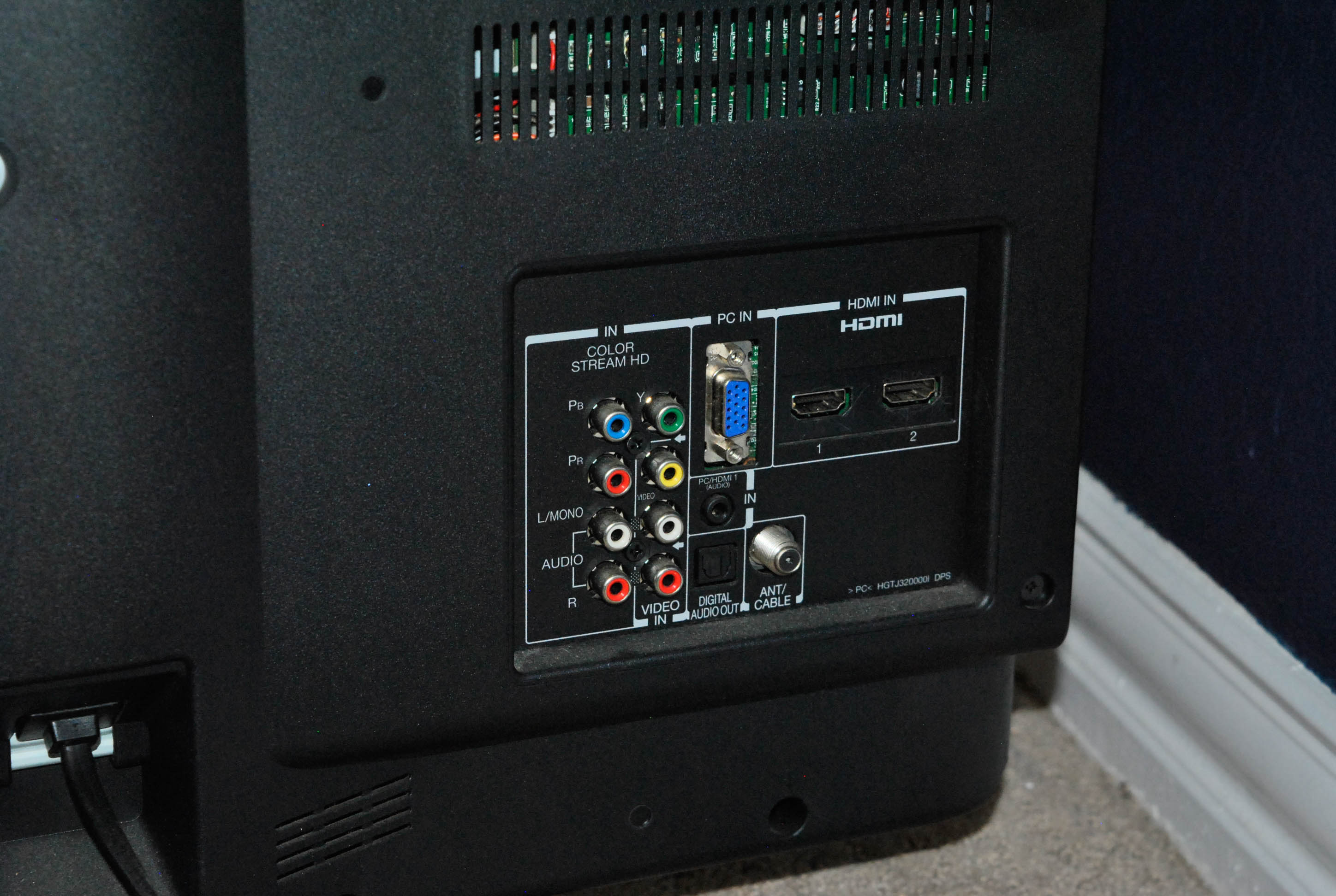 Toshiba 32" Model 32C11OU LCD Television