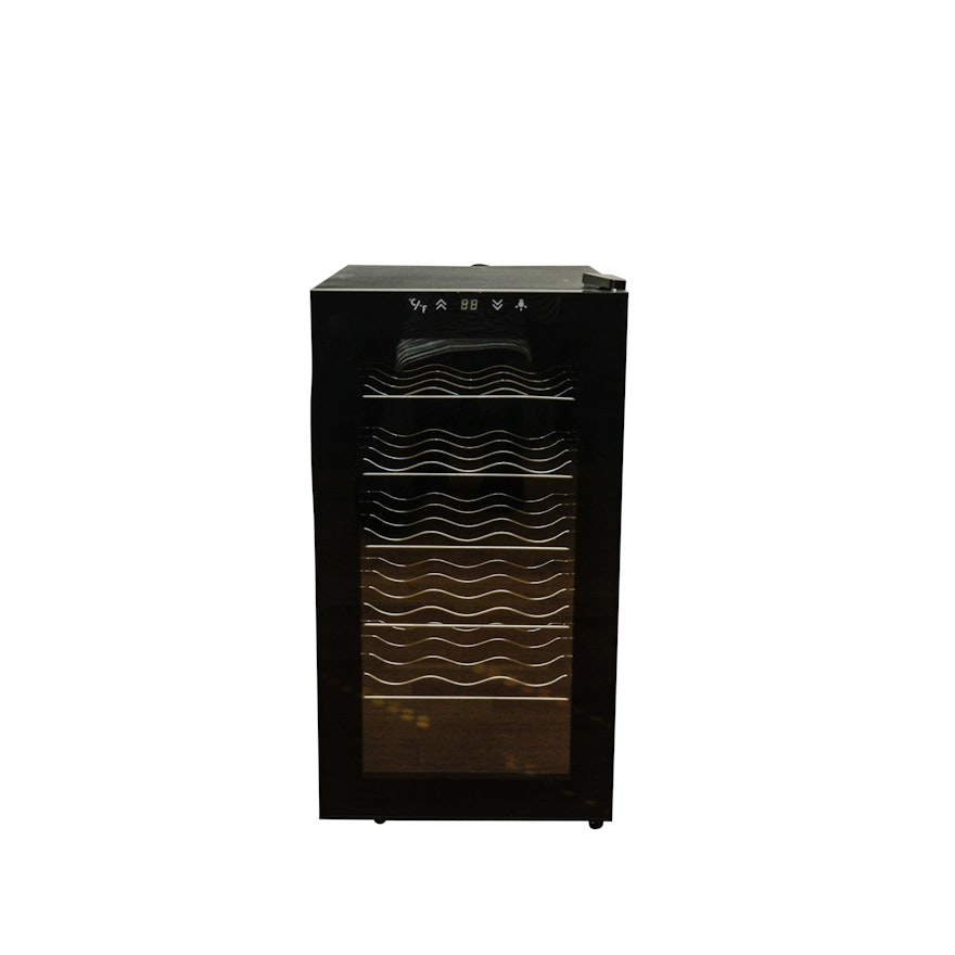 Fifteen Bottle Wine Refrigerator