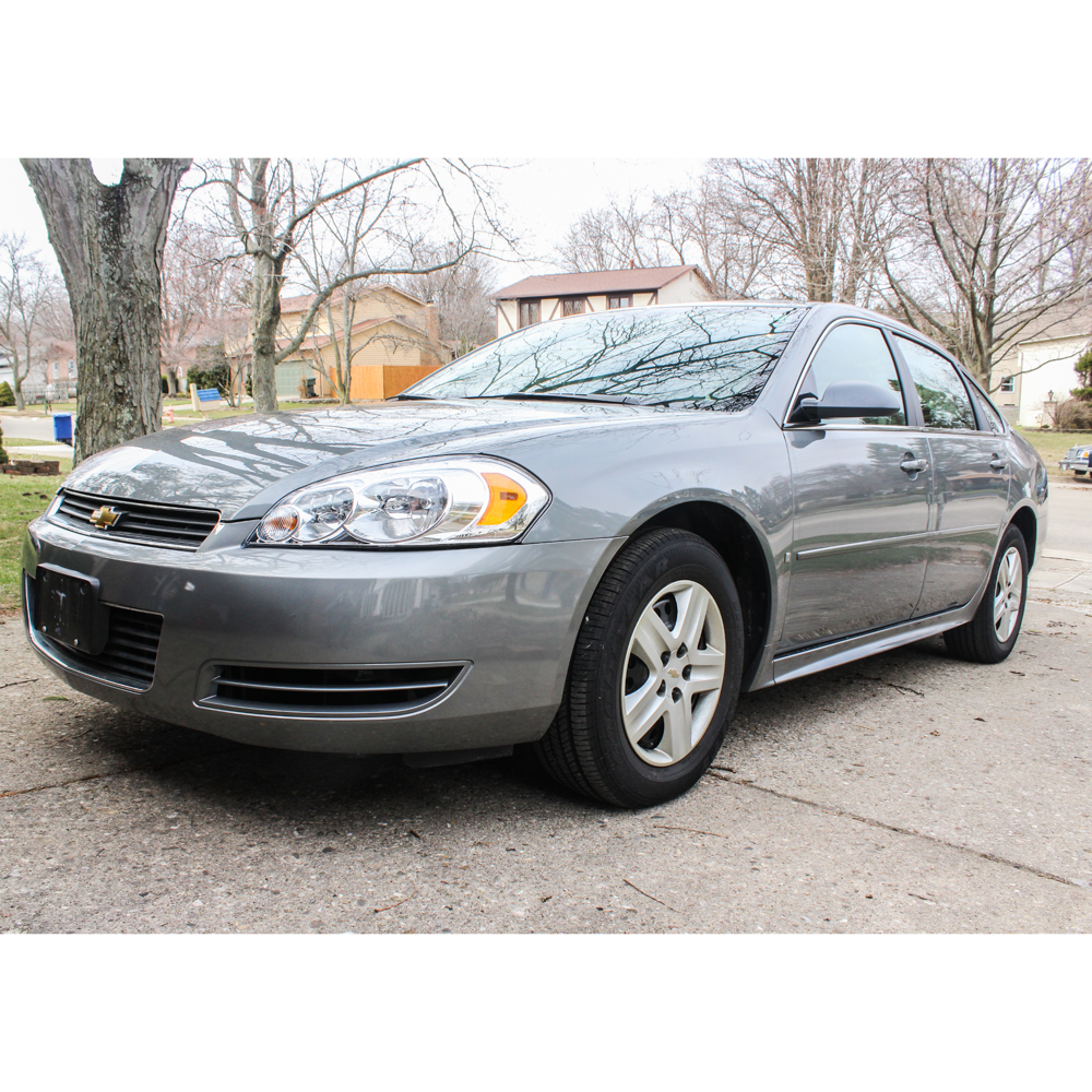 2009 Chevrolet Impala Mid-Size Sedan