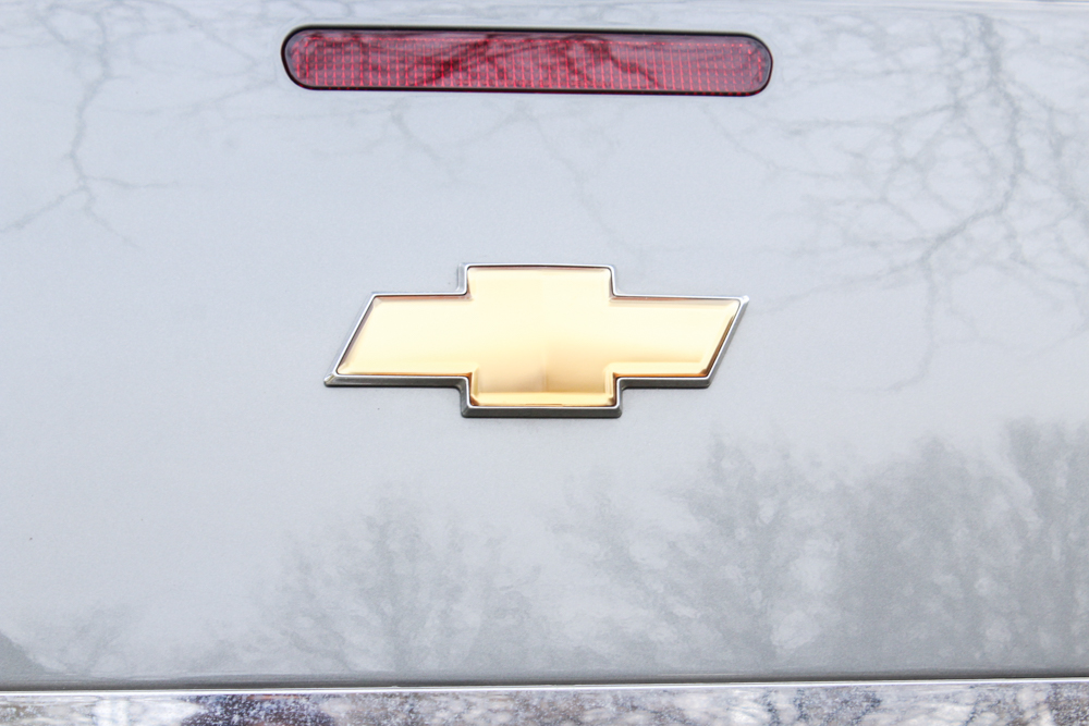 2009 Chevrolet Impala Mid-Size Sedan