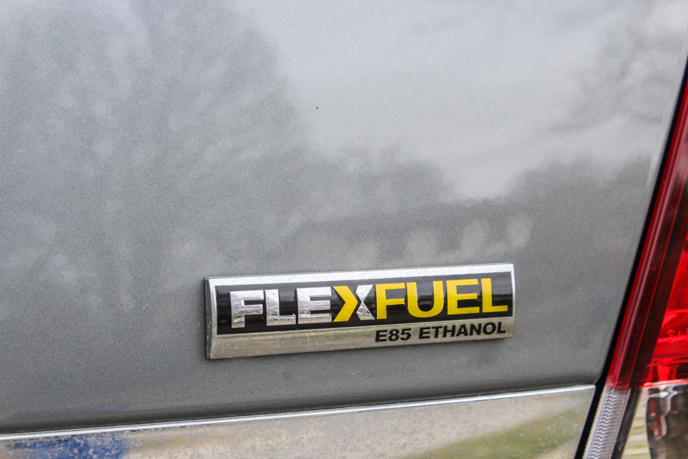 2009 Chevrolet Impala Mid-Size Sedan