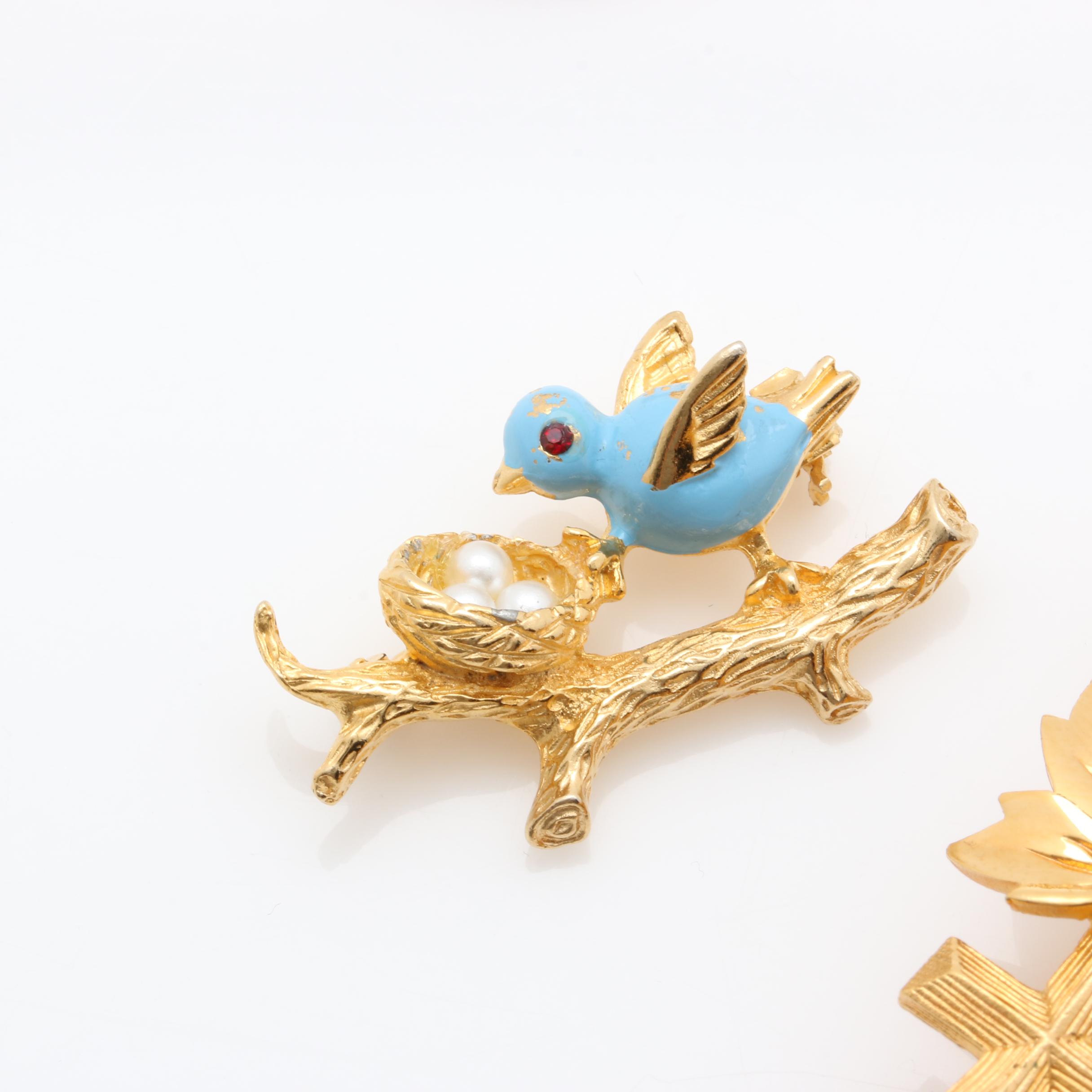 Gold-Tone Cuckcoo Clock Necklace and Bluebird Brooch Featuring Trifari