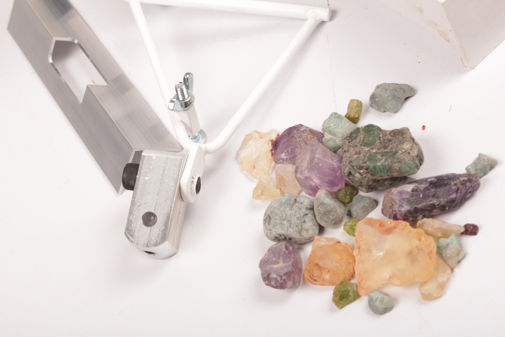 Diamond Pacific Lapidary Saw with Accessories