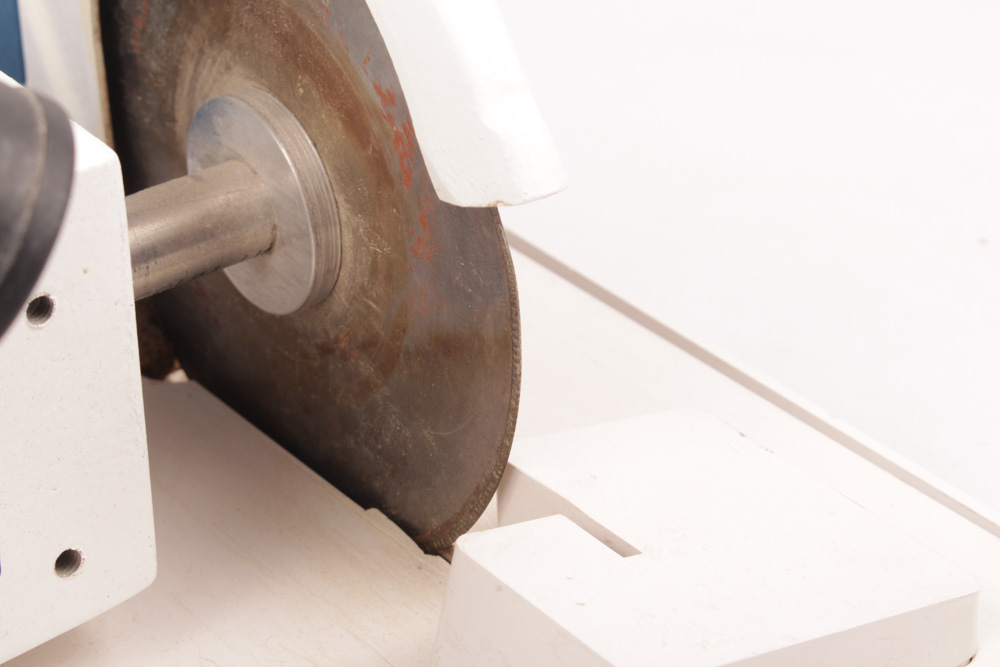 Diamond Pacific Lapidary Saw with Accessories