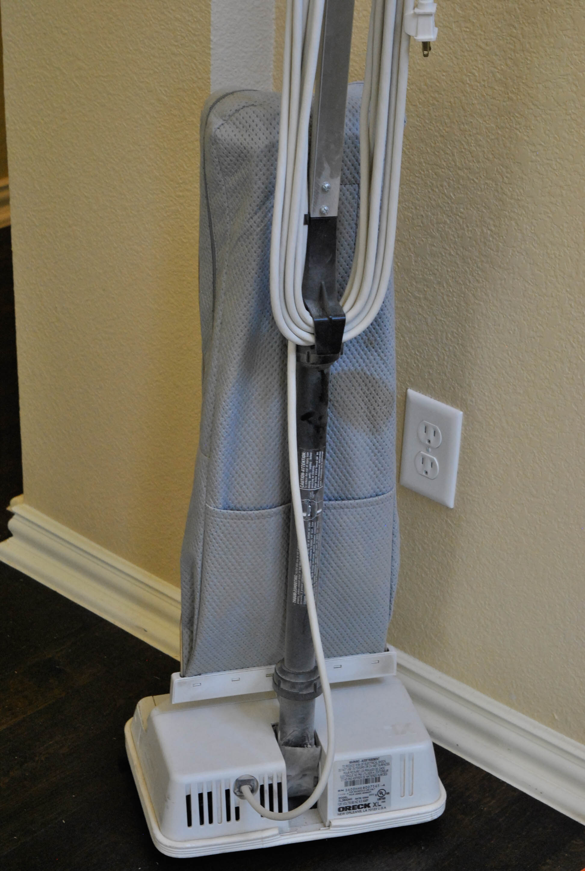 Oreck 40th Anniversary Edition XL Celoc Hypo-Allergenic Filtering System Vacuum