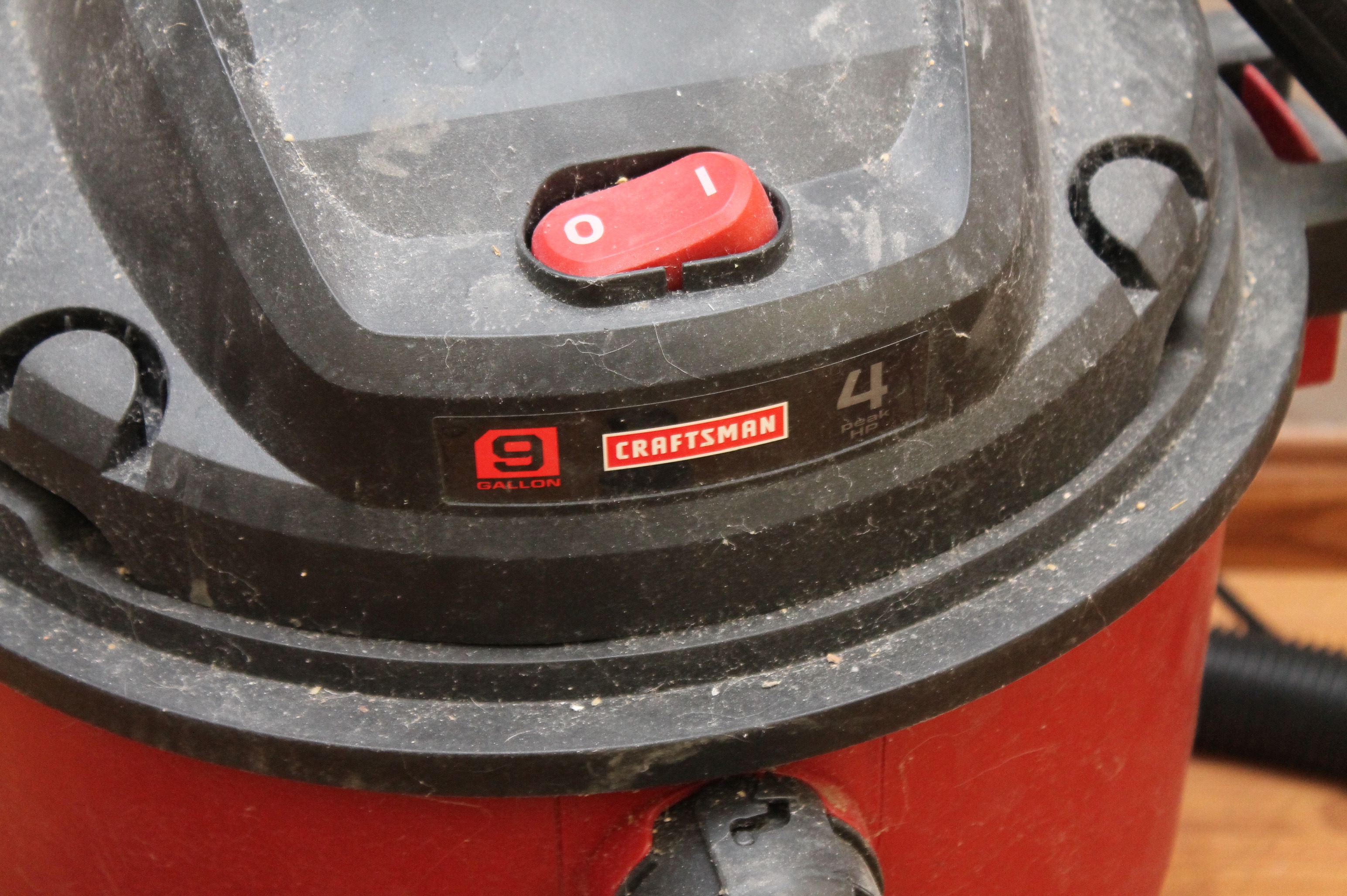 Craftsman Nine Gallon Wet/Dry Vacuum