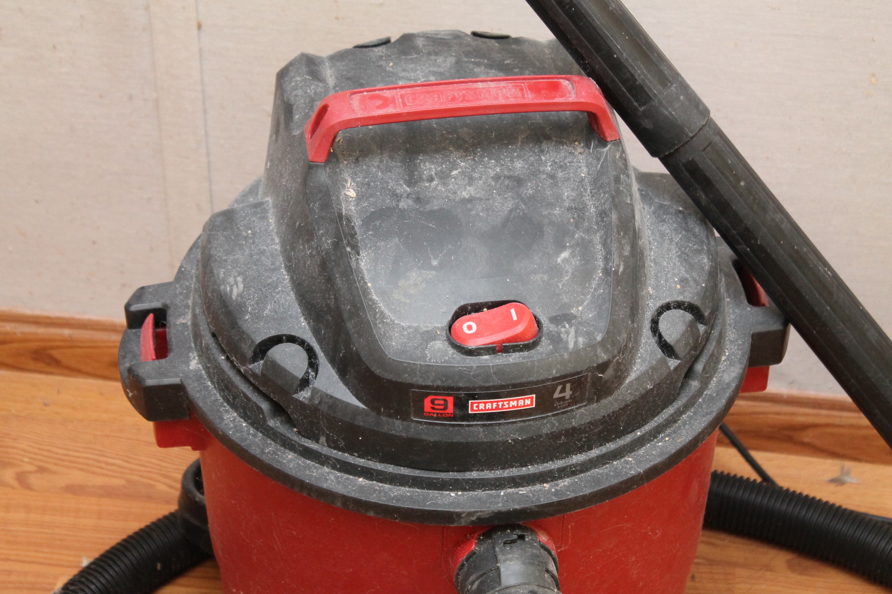 Craftsman Nine Gallon Wet/Dry Vacuum