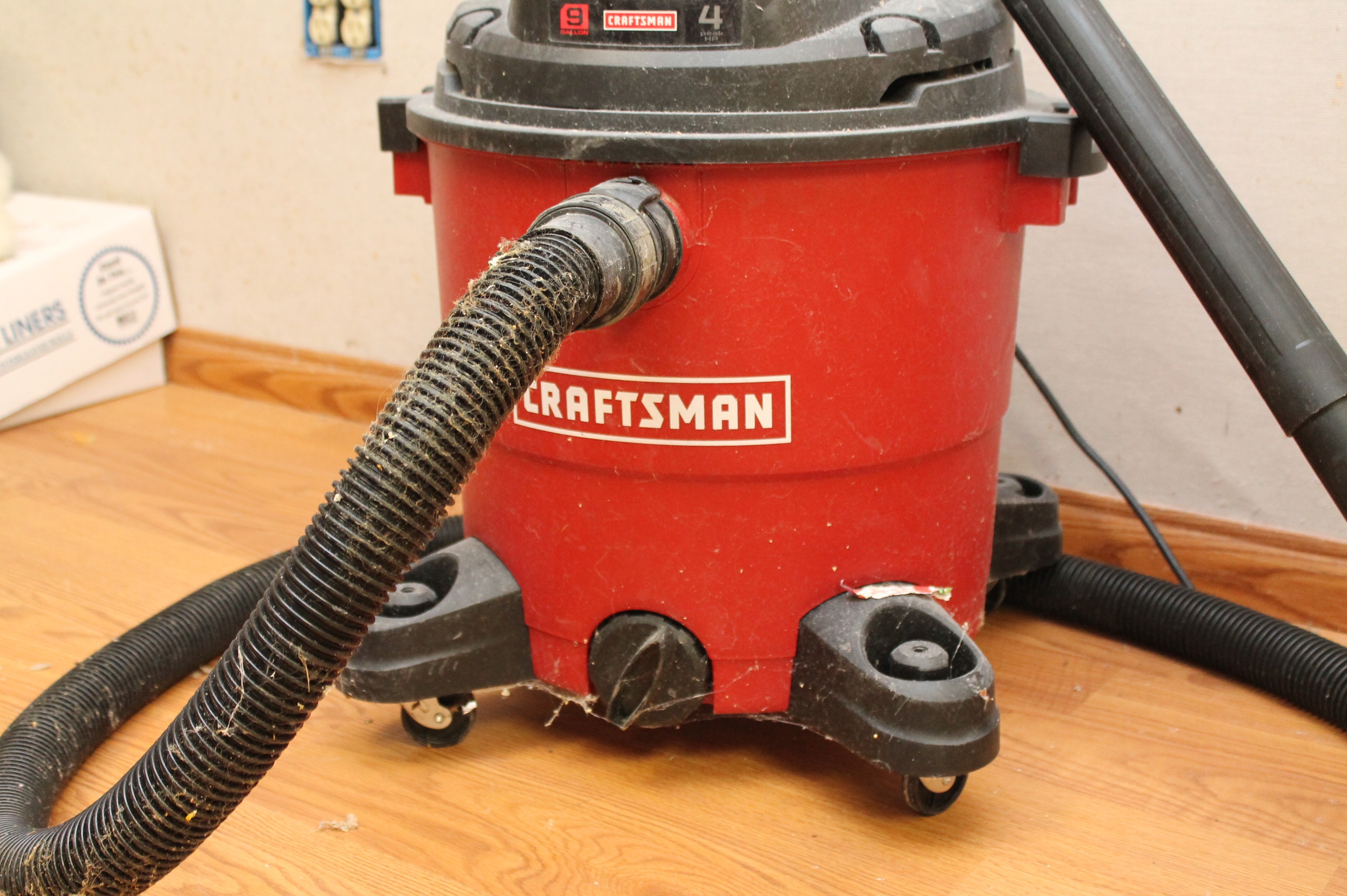 Craftsman Nine Gallon Wet/Dry Vacuum