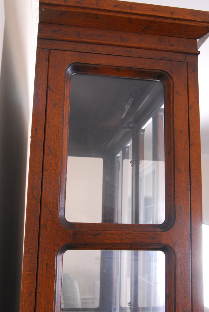 Vintage "Wellington Park" Illuminated Display Cabinet by Drexel