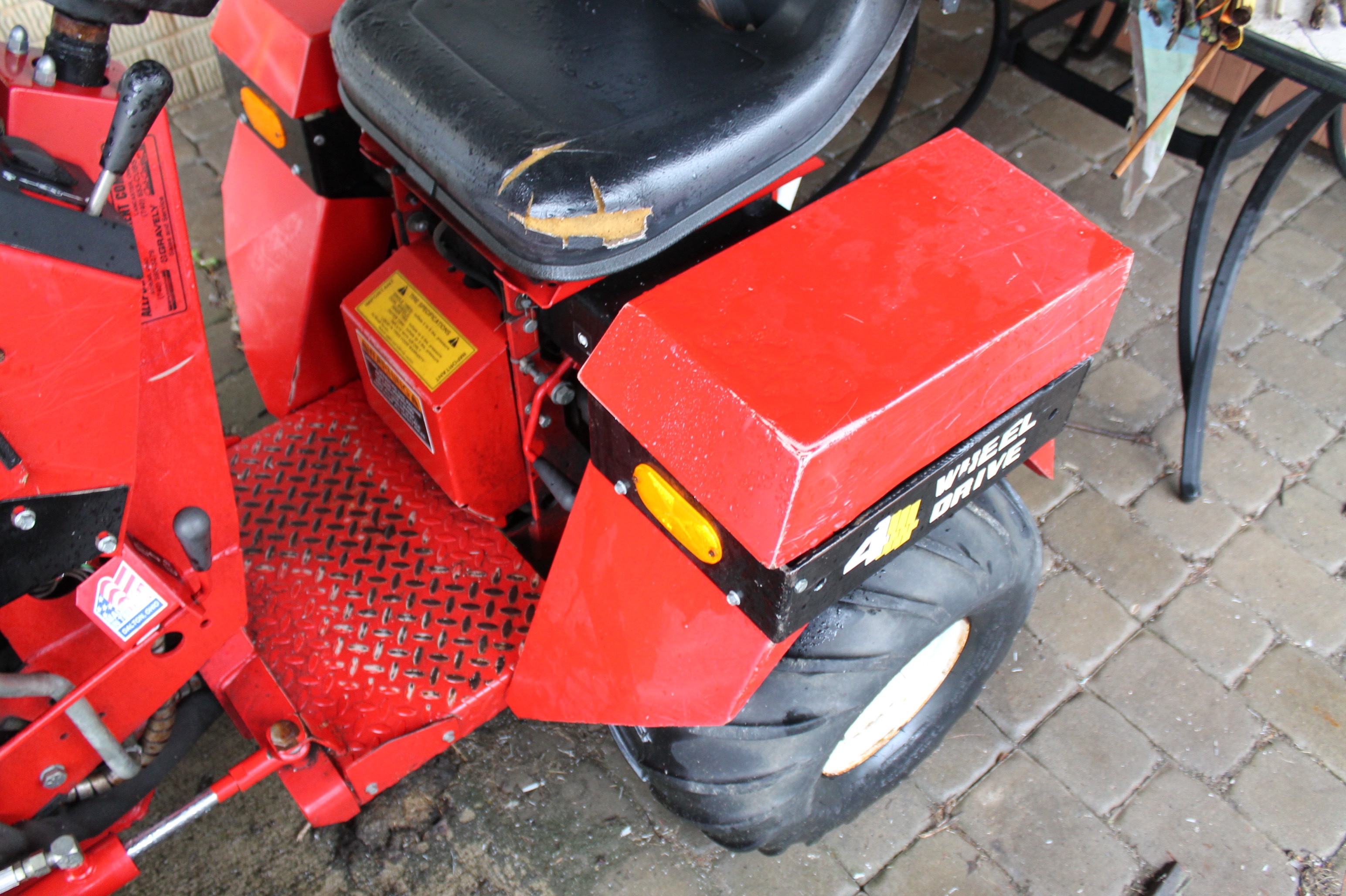 Steiner 430 Max Lawn Tractor with 60" Cutting Deck and Dozer Blade