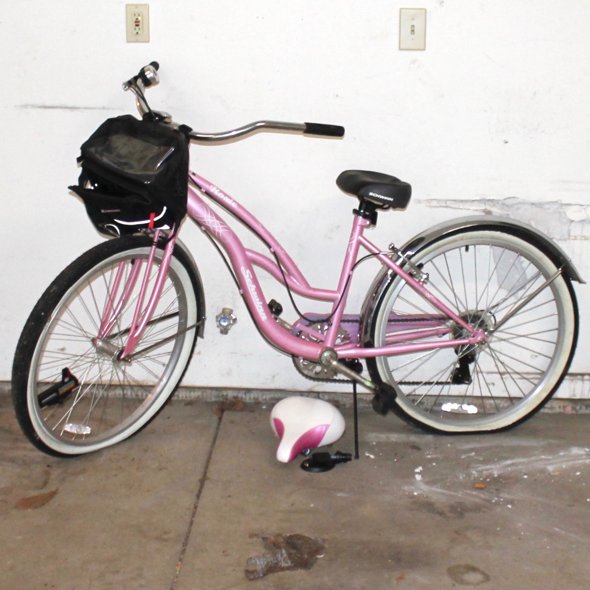 Schwinn roxie bike deals