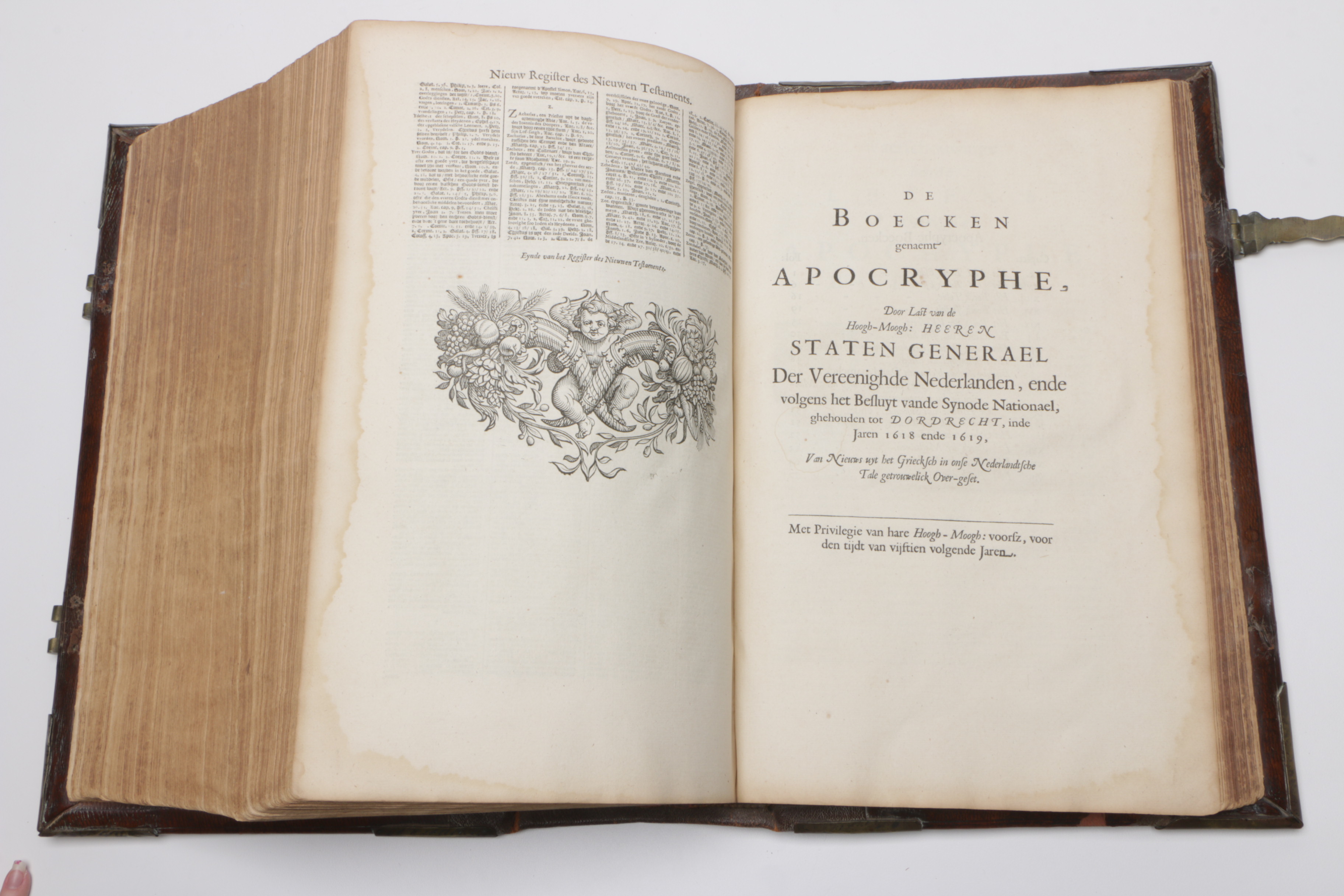 1637 First Edition Statenvertaling Dutch Bible with Oak Boards