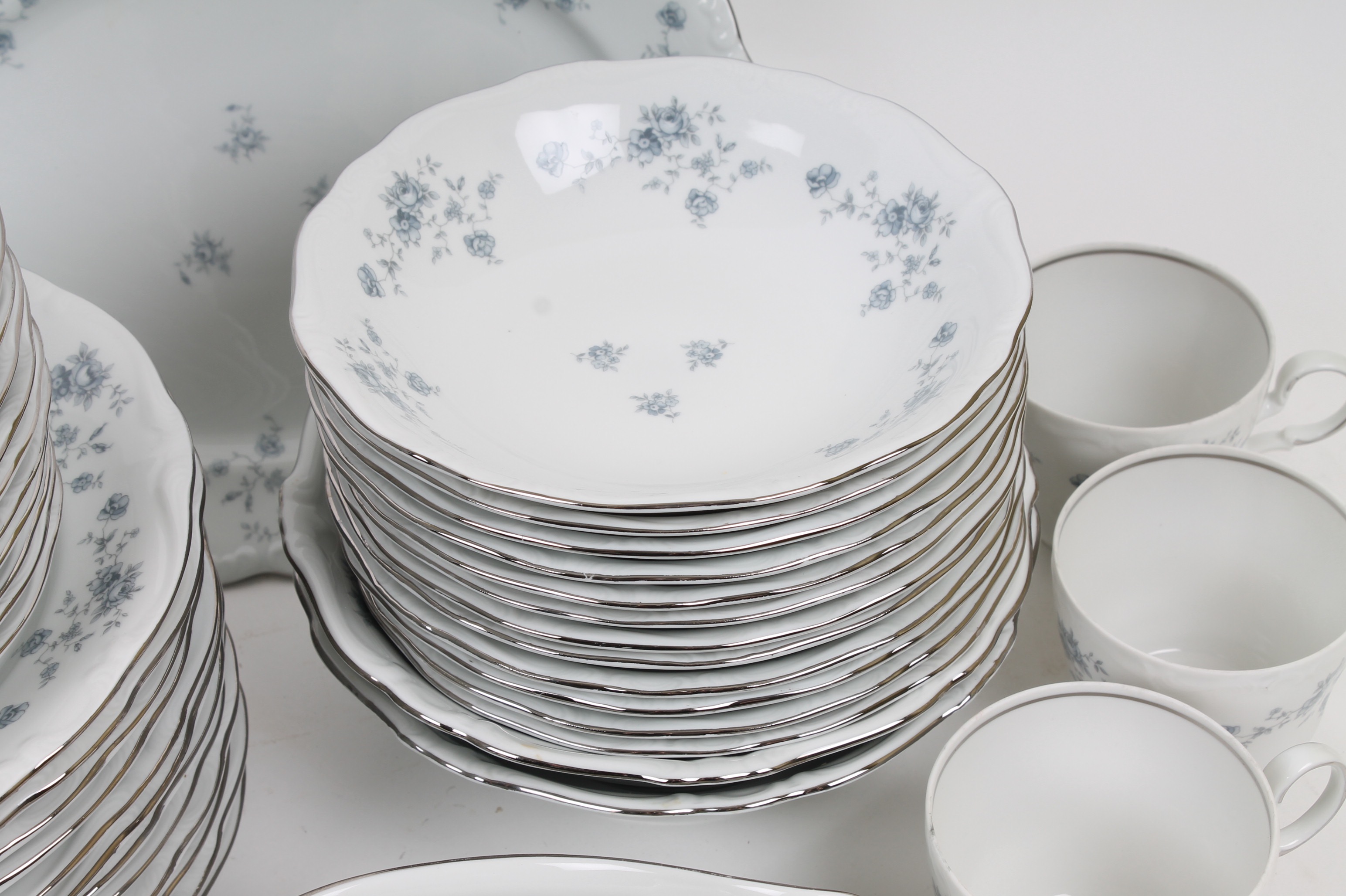 Johann Haviland "Blue Garland" Dinnerware Service