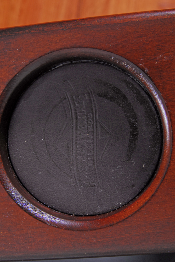 American Heritage Billiards "King" Game Chair