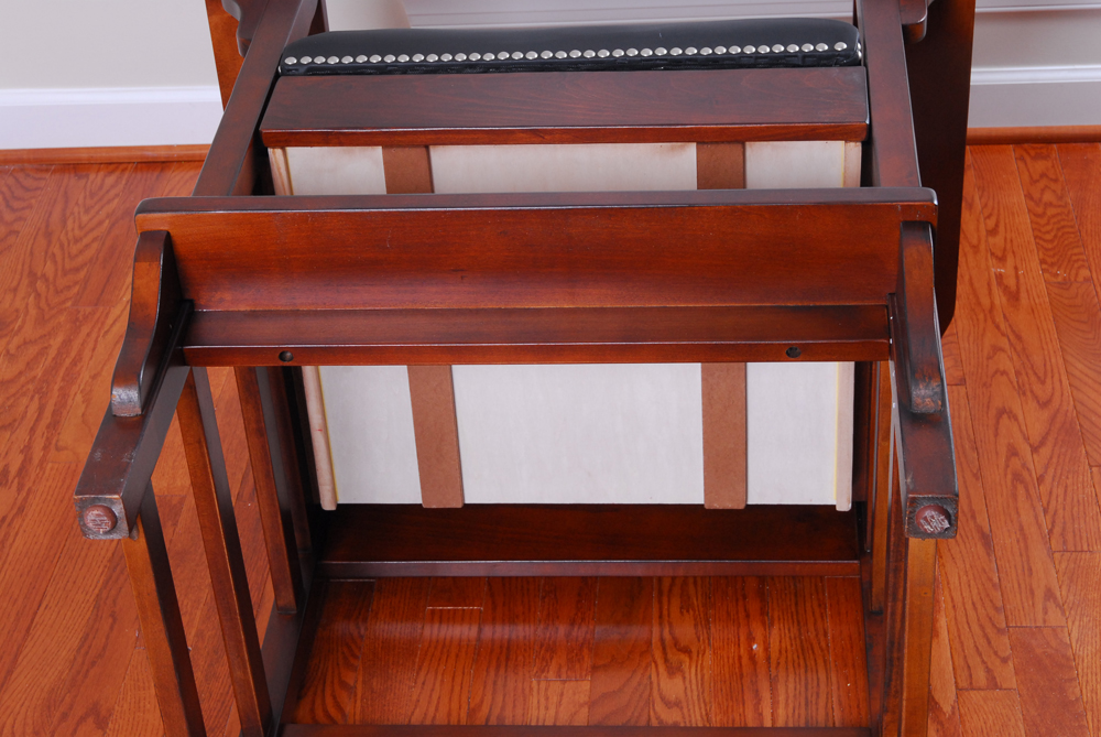 American Heritage Billiards "King" Game Chair