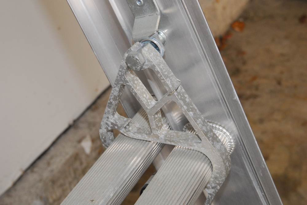 Aluminum All American 6' A-Frame and Louisville Ladder 16' Extension Ladder