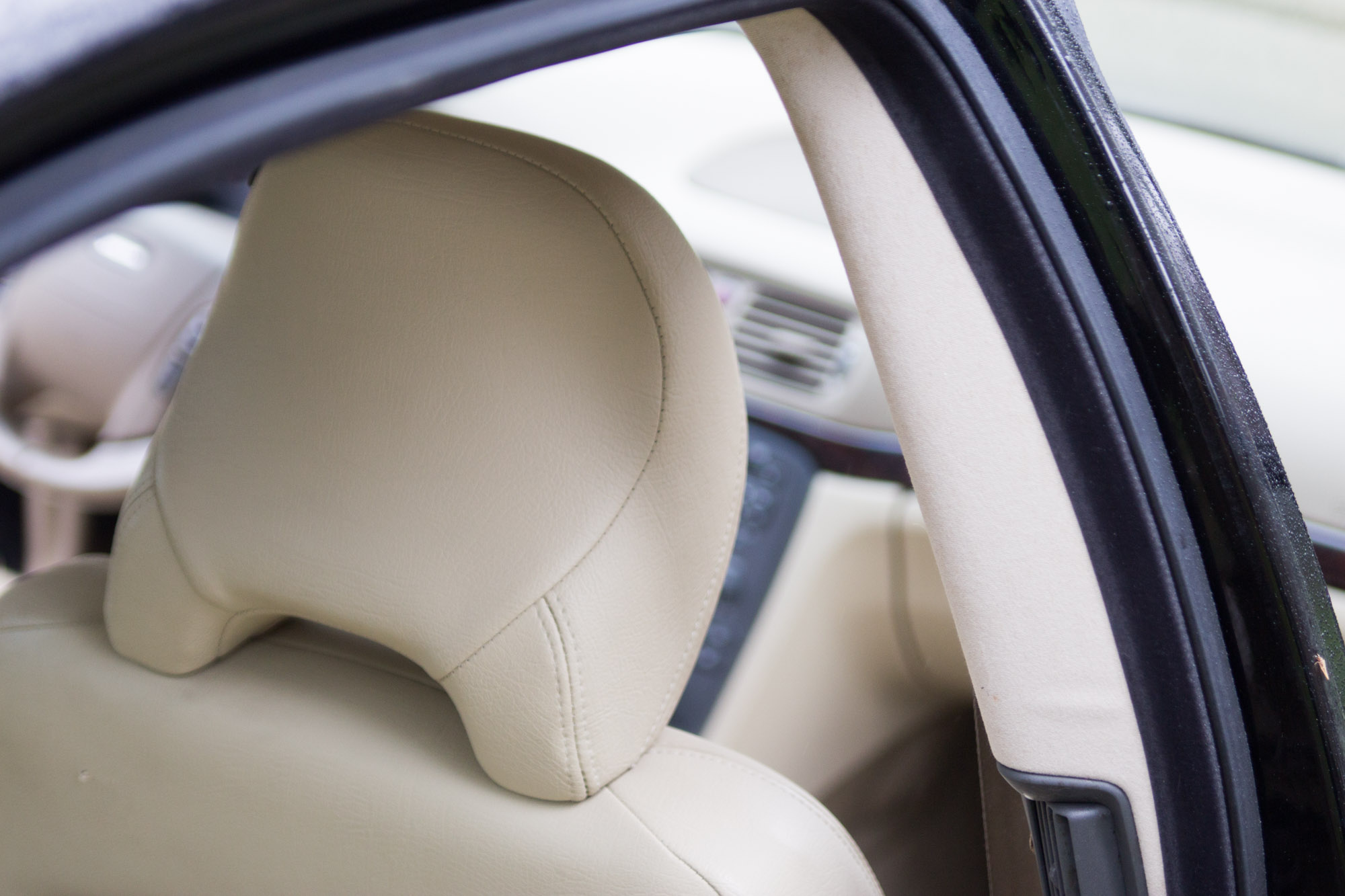 2002 Volvo S80 Sedan