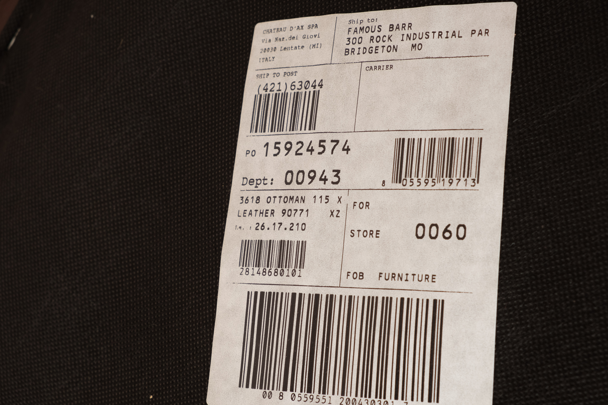 Leather Ottoman by Divani Chateau d'Ax