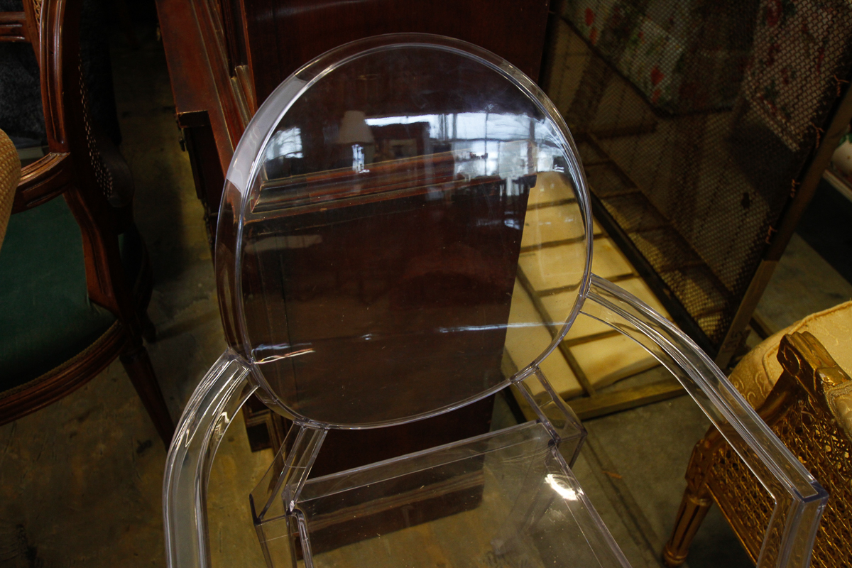 Clear "Ghost" Style Acrylic Chair